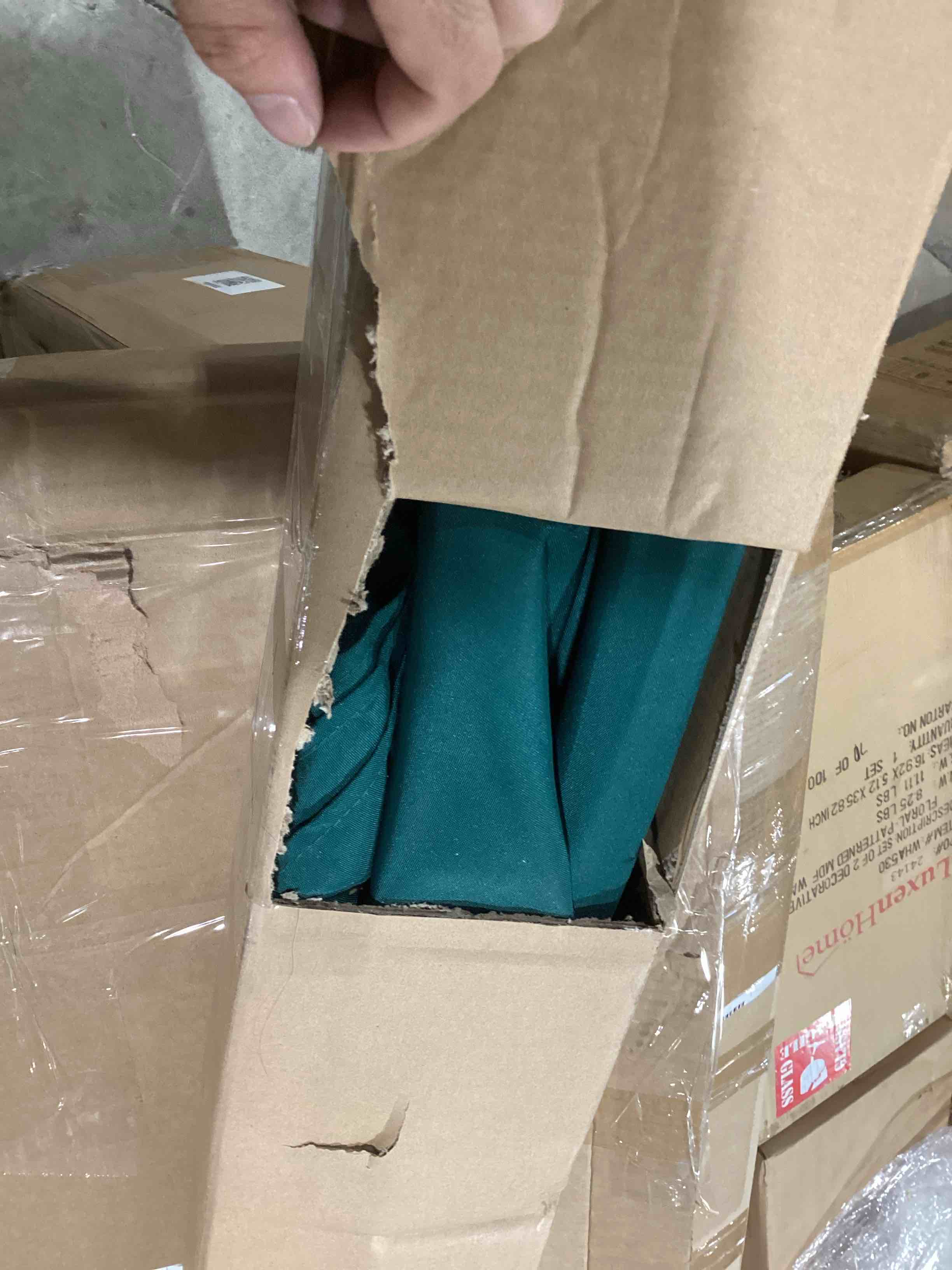 https://s3.amazonaws.com/lotting-images-prod/bidfta/PPE1740994_1752678846087.jpeg