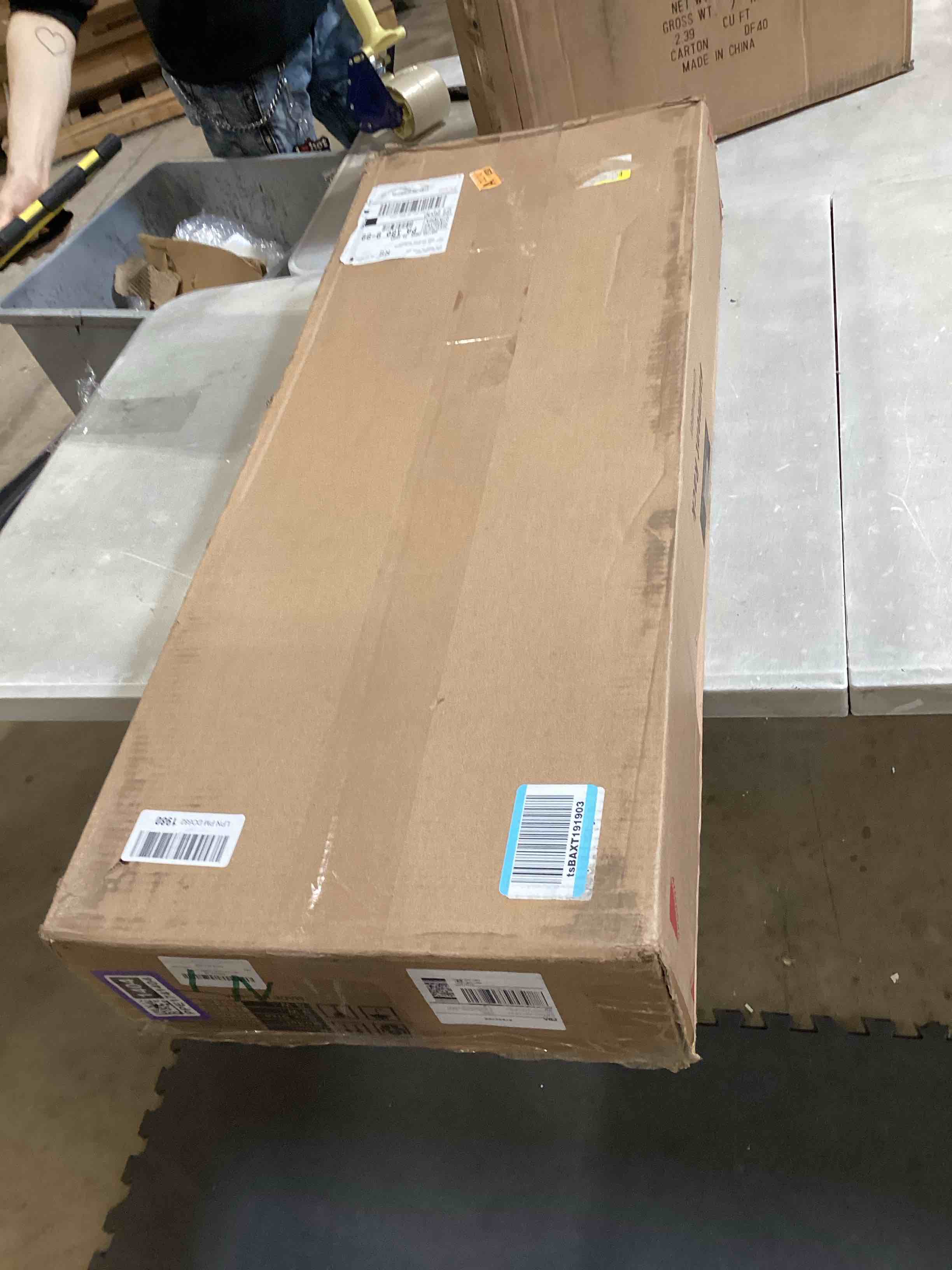 https://s3.amazonaws.com/lotting-images-prod/bidfta/PPE1741404_1744989706296.jpeg