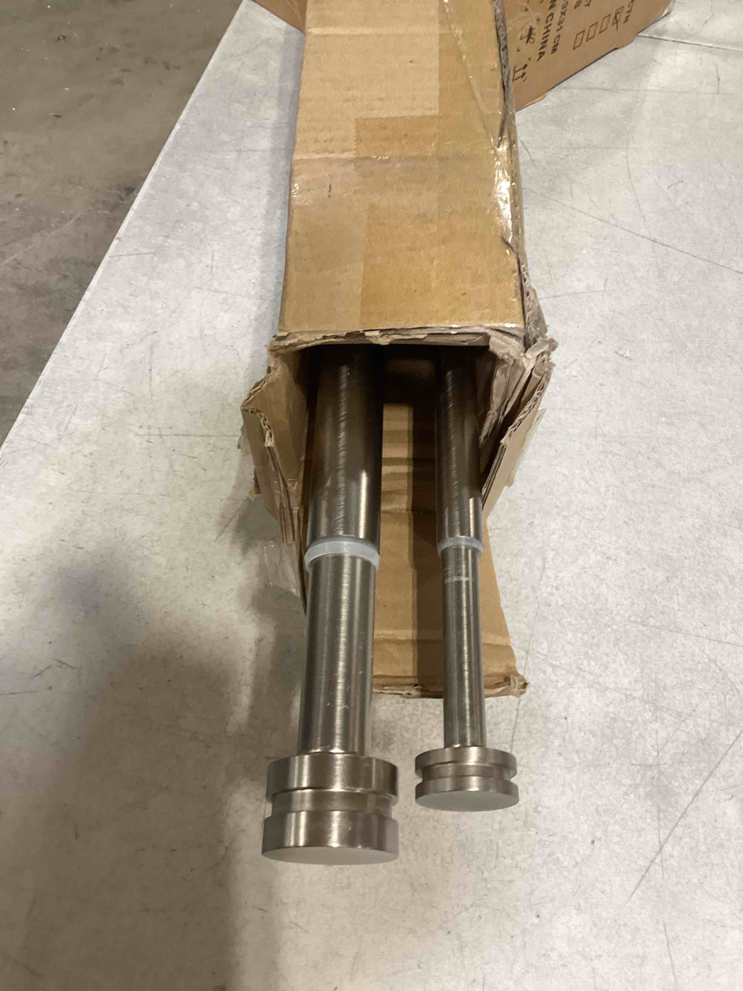 https://s3.amazonaws.com/lotting-images-prod/bidfta/PPE1743367_1746810072730.jpeg
