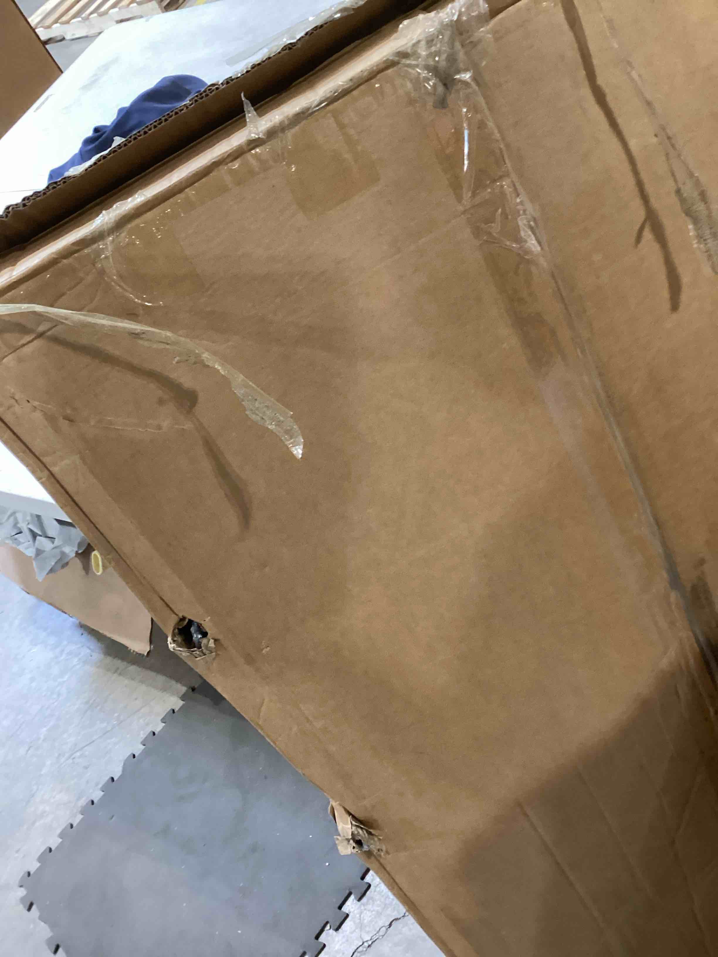 https://s3.amazonaws.com/lotting-images-prod/bidfta/PPE1743984_1747673810949.jpeg