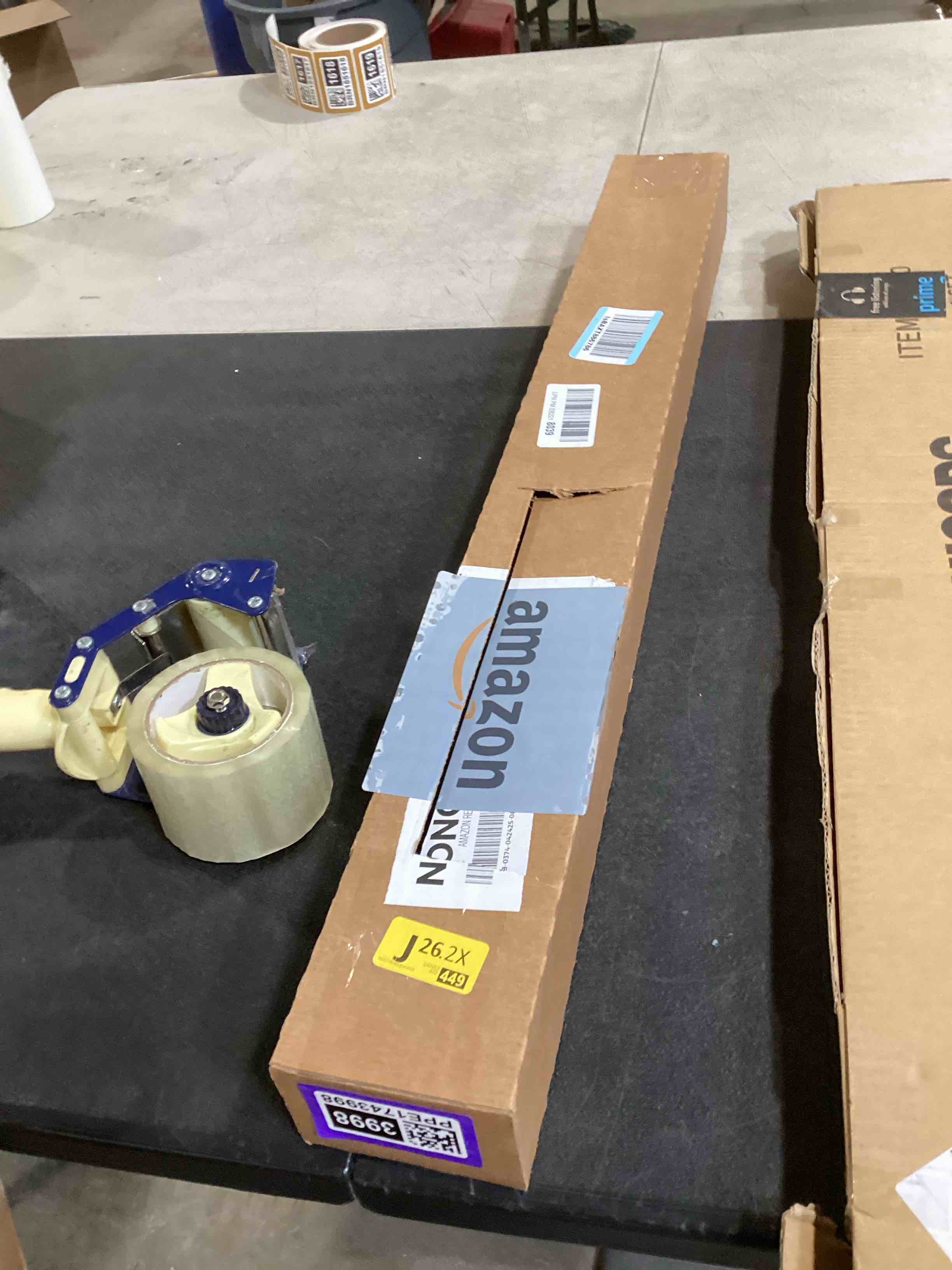 https://s3.amazonaws.com/lotting-images-prod/bidfta/PPE1743998_1747676656378.jpeg