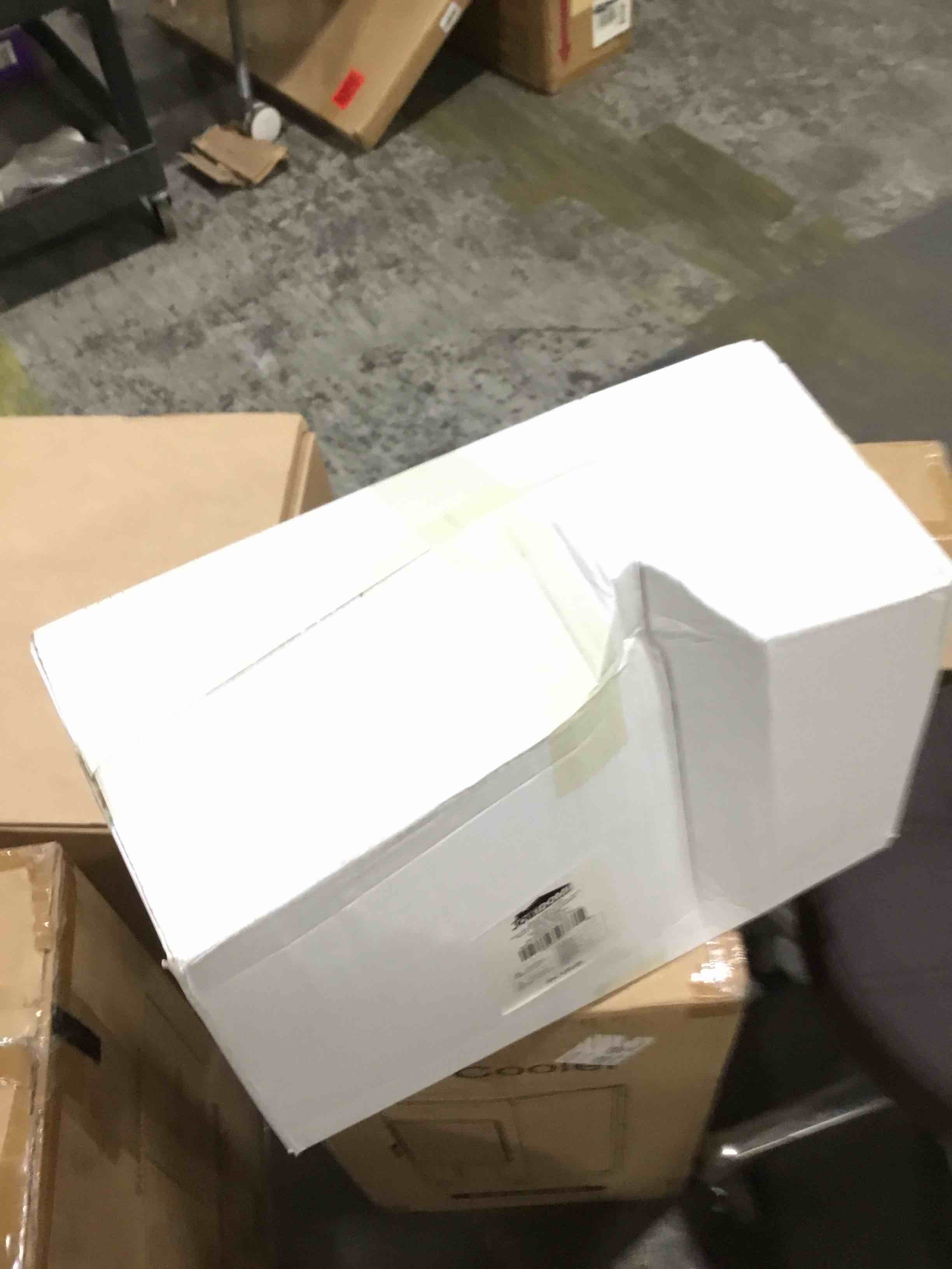 https://s3.amazonaws.com/lotting-images-prod/bidfta/PPE1749444_1739390261935.jpeg