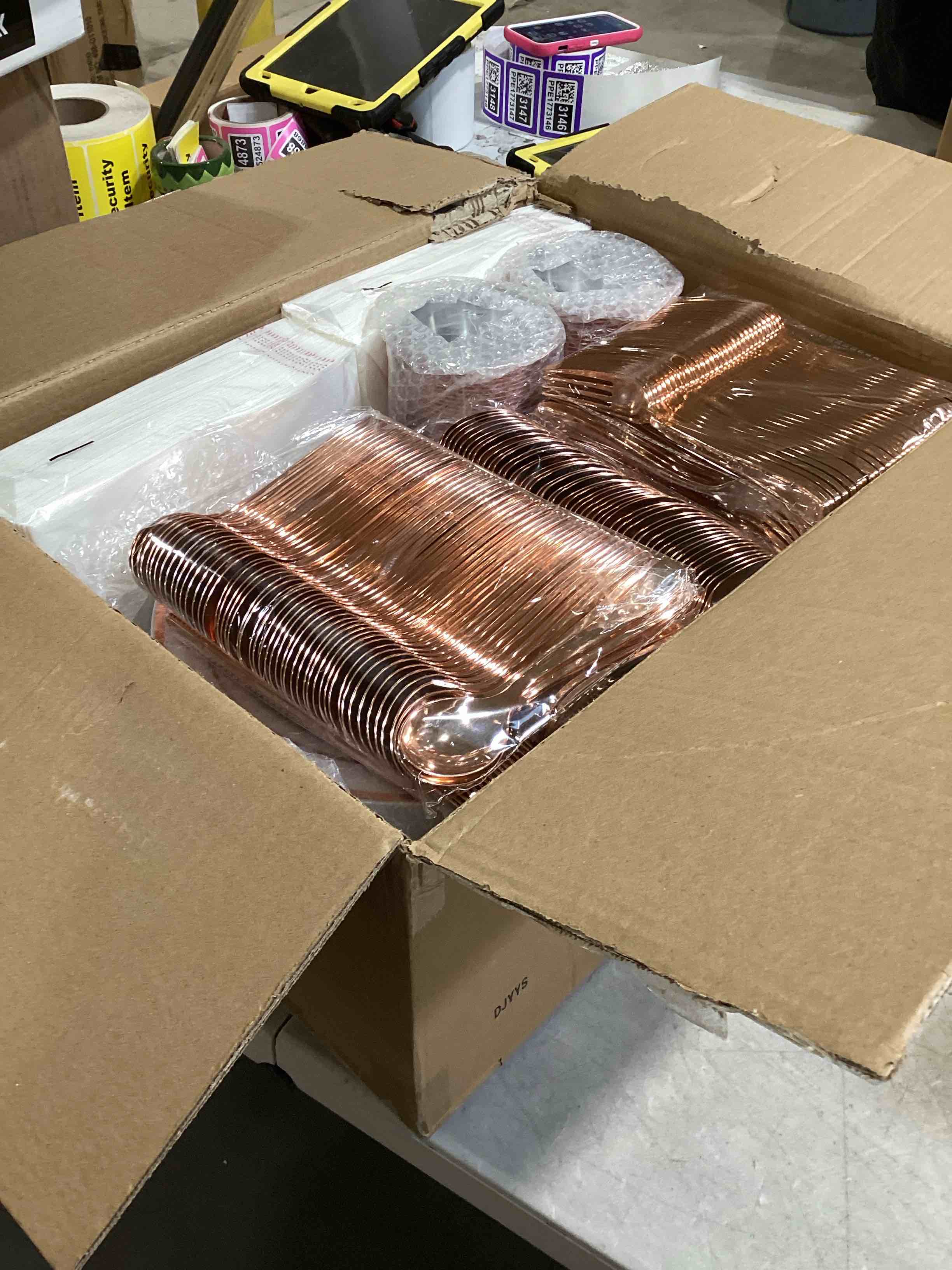https://s3.amazonaws.com/lotting-images-prod/bidfta/PPE1768624_1741791392364.jpeg