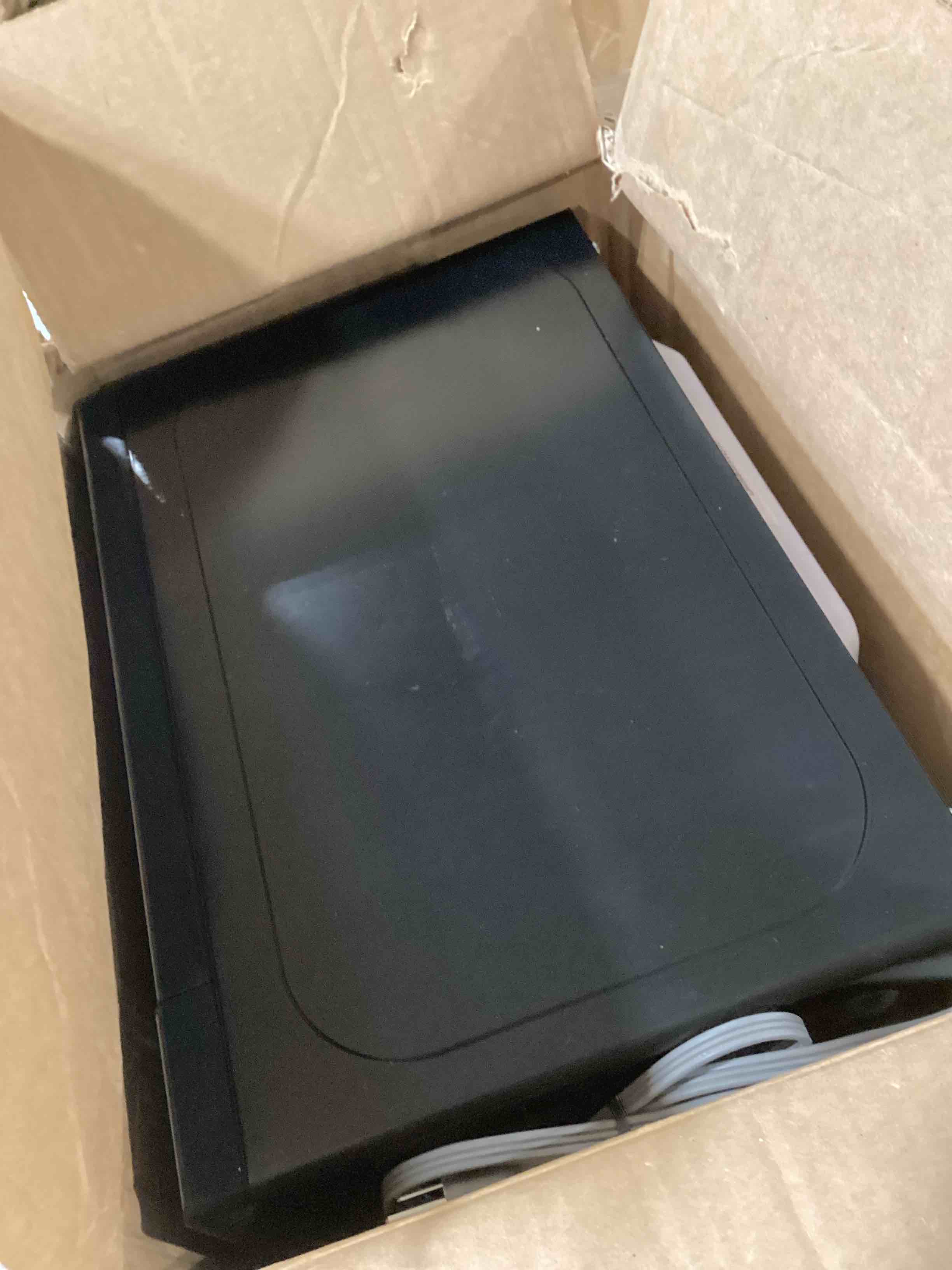 https://s3.amazonaws.com/lotting-images-prod/bidfta/PPE1769979_1744904807874.jpeg
