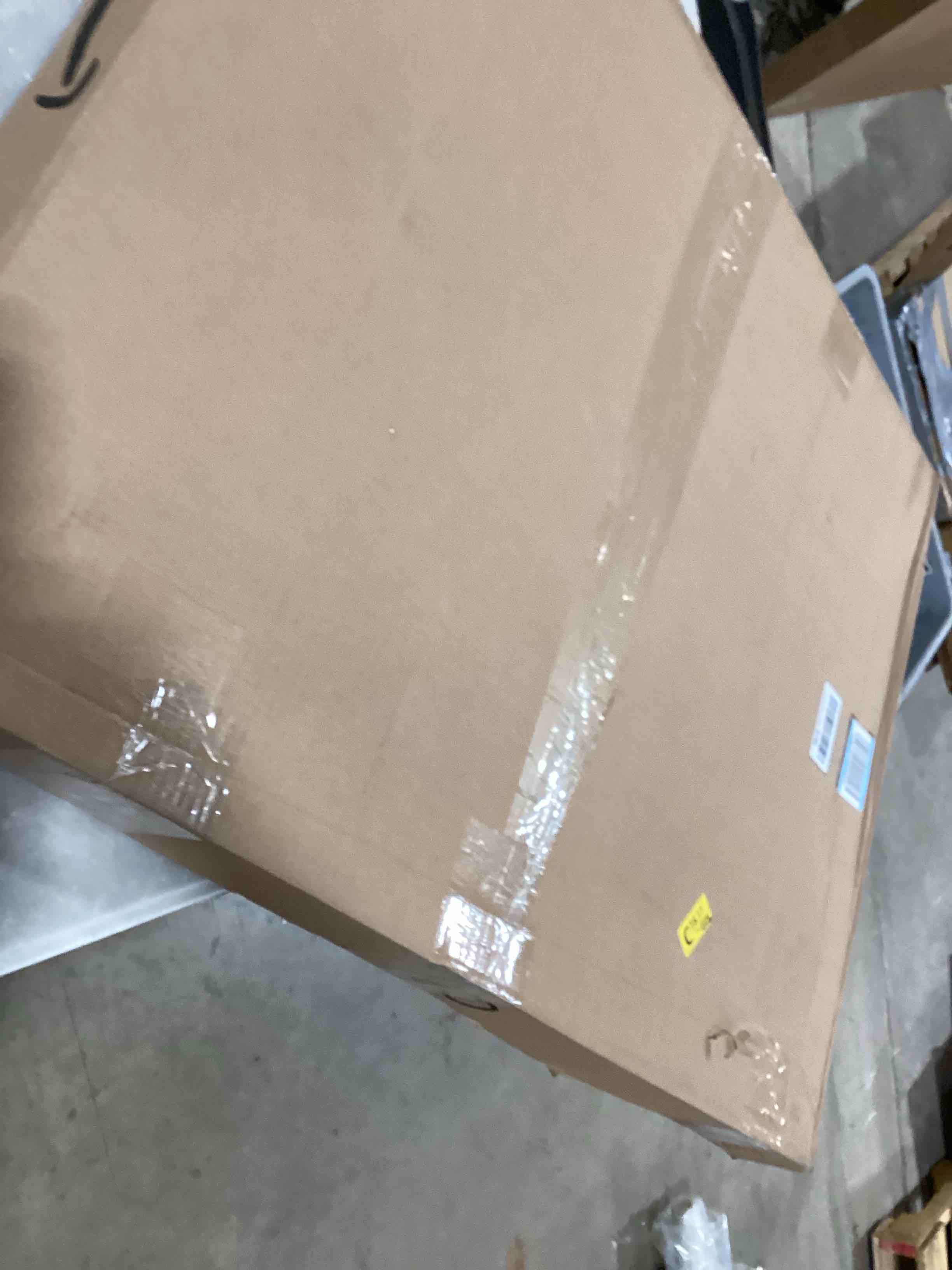 https://s3.amazonaws.com/lotting-images-prod/bidfta/PPE1770804_1745585778687.jpeg