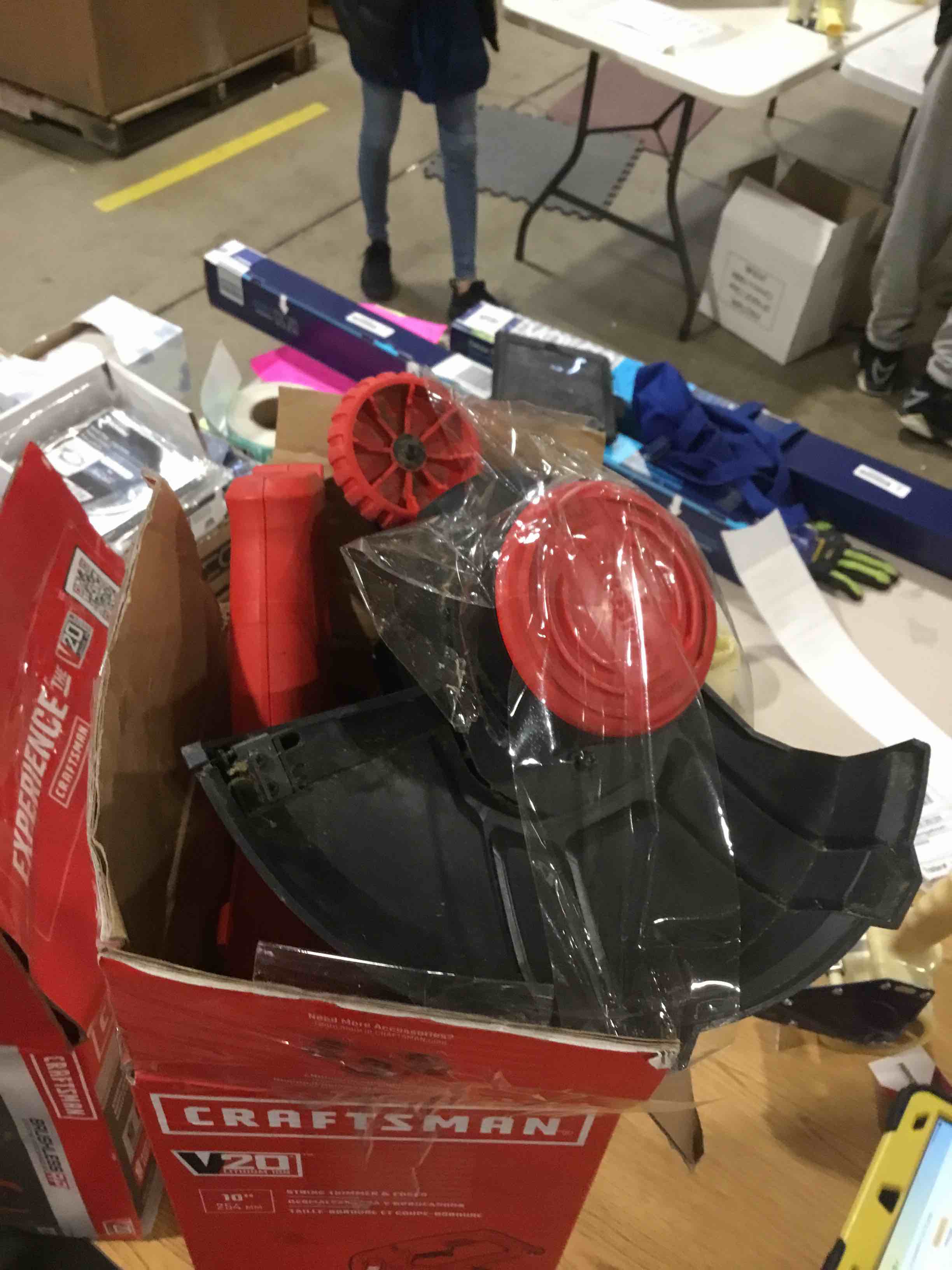 https://s3.amazonaws.com/lotting-images-prod/bidfta/PPE1771155_1735580380797.jpeg