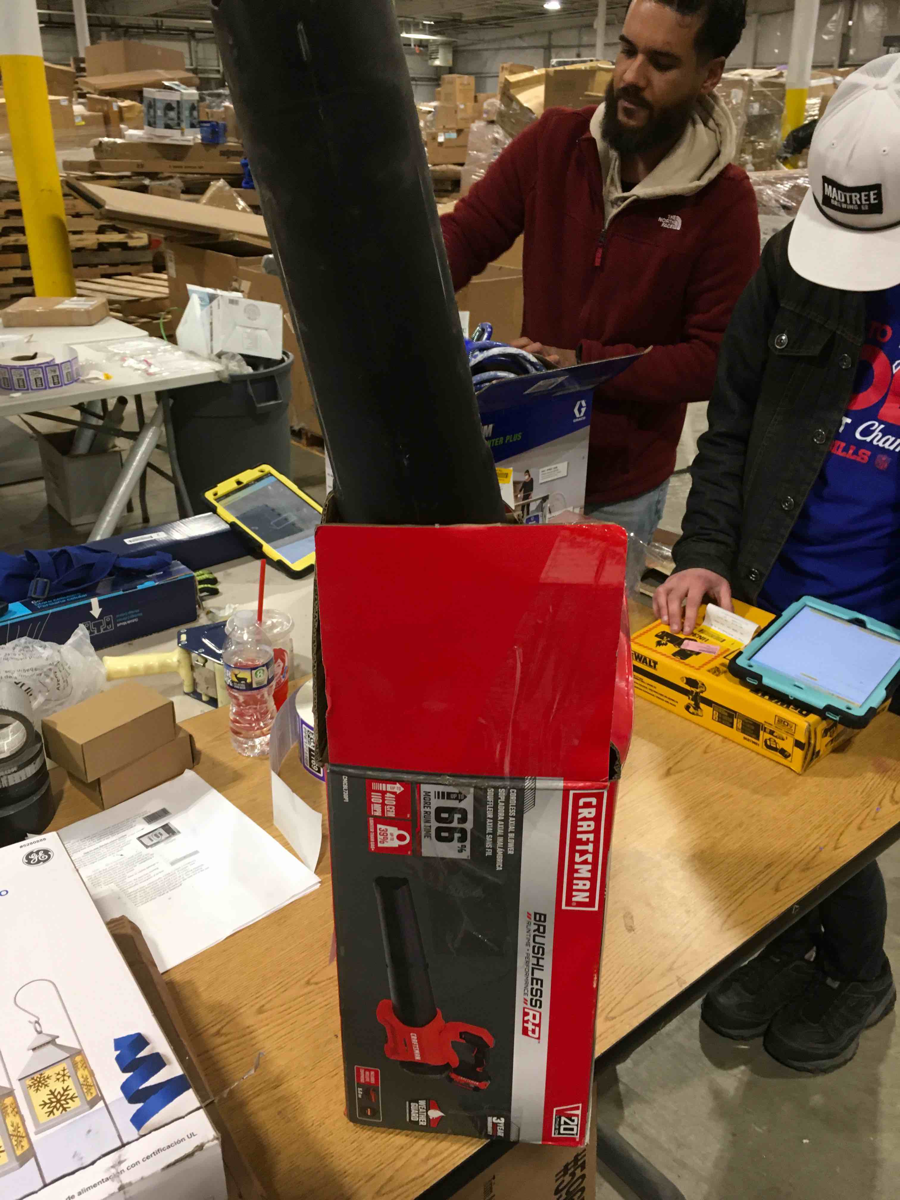 https://s3.amazonaws.com/lotting-images-prod/bidfta/PPE1771156_1735580478300.jpeg