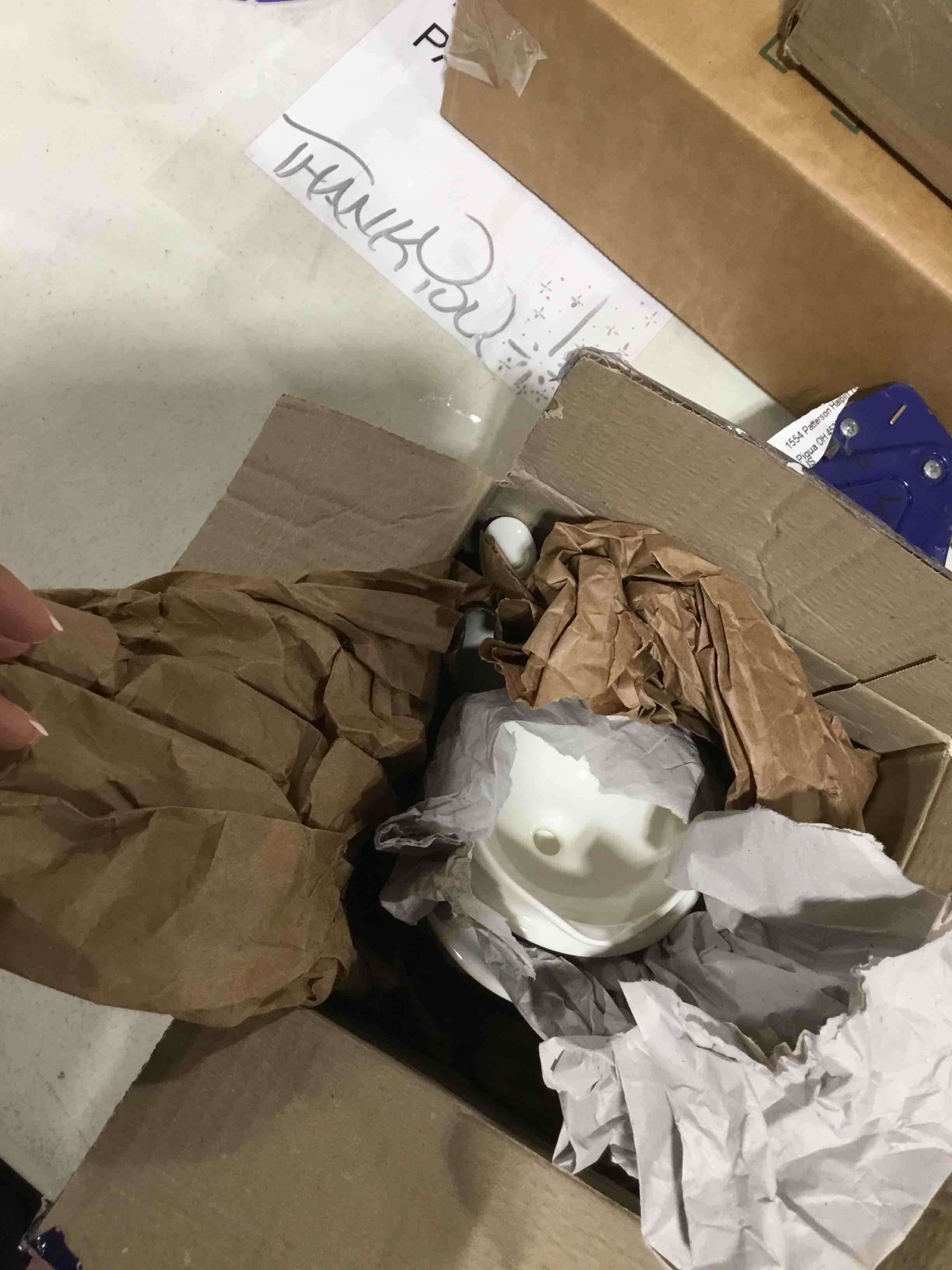 https://s3.amazonaws.com/lotting-images-prod/bidfta/PPE1771407_1736165530287.jpeg