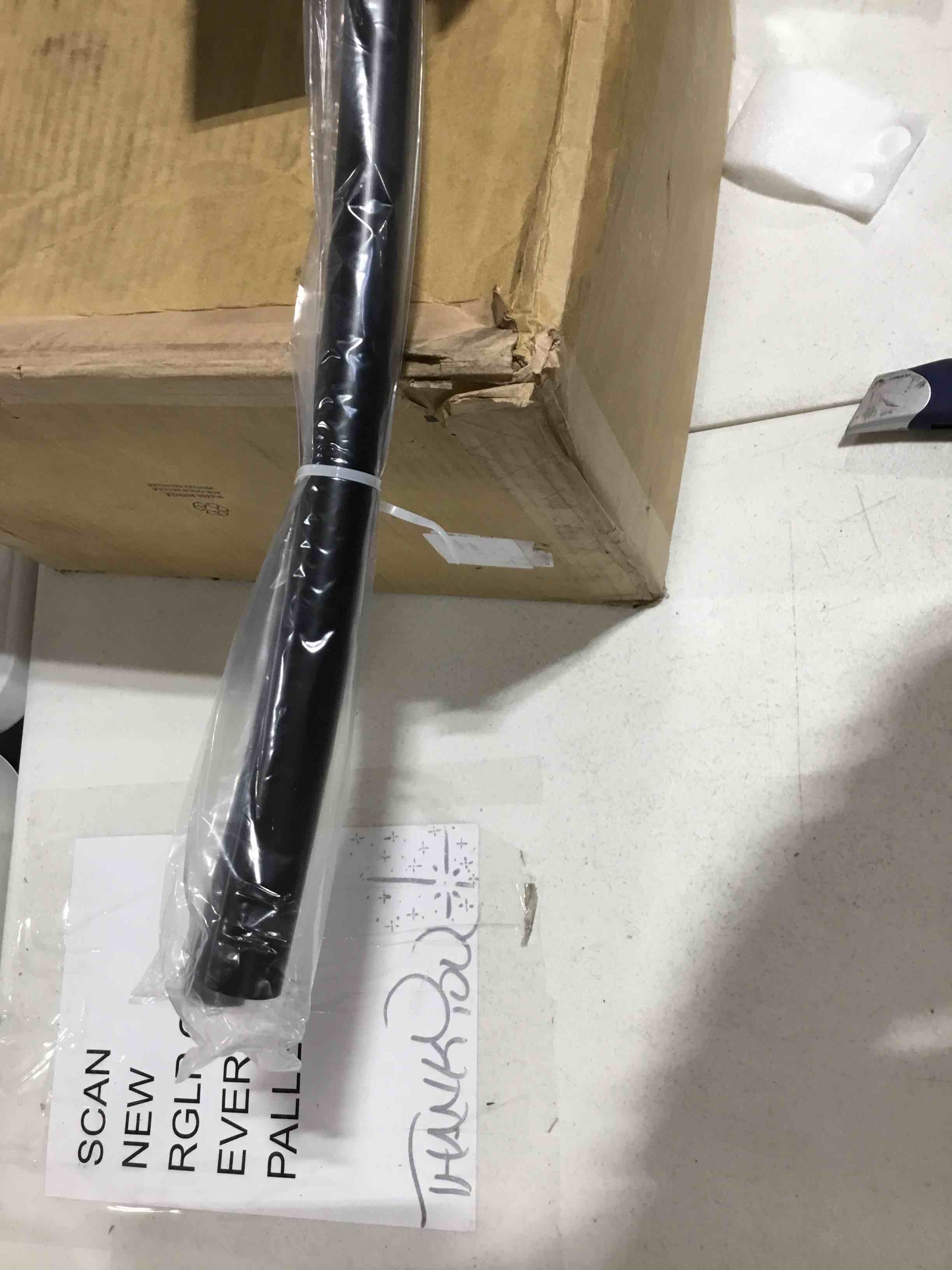 https://s3.amazonaws.com/lotting-images-prod/bidfta/PPE1771431_1736171990543.jpeg