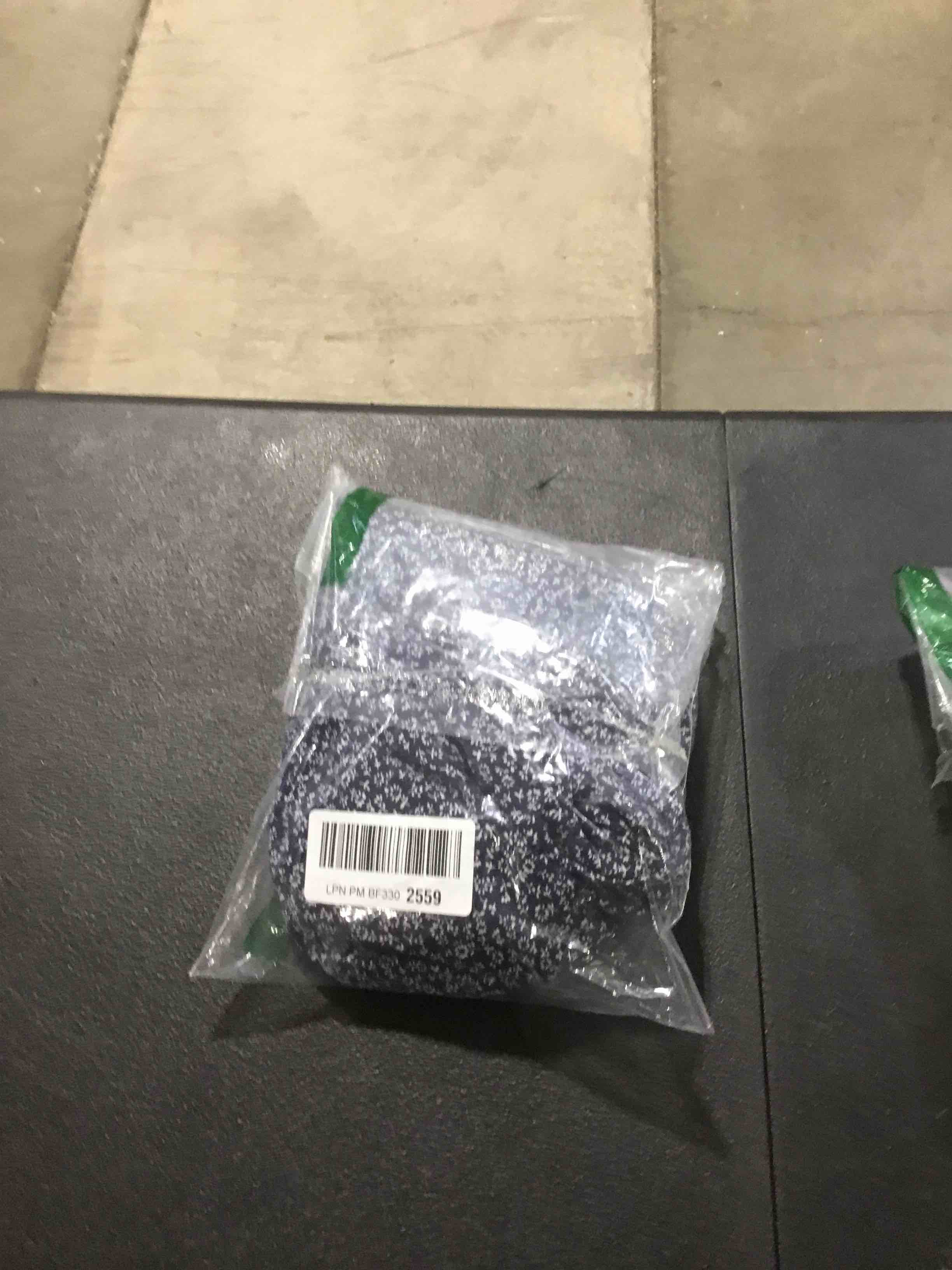 https://s3.amazonaws.com/lotting-images-prod/bidfta/PPE1771810_1738081165150.jpeg