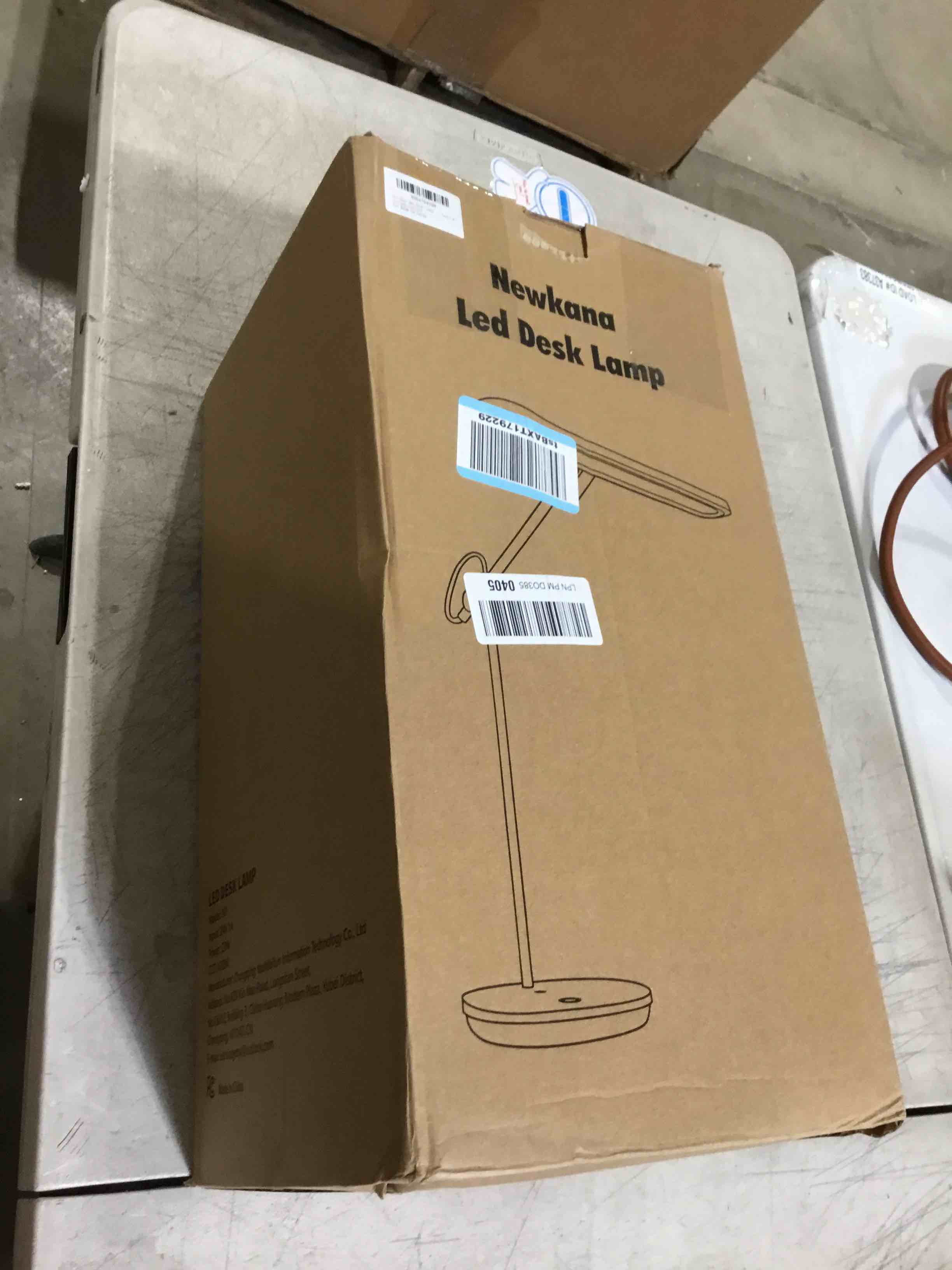 https://s3.amazonaws.com/lotting-images-prod/bidfta/PPE1773596_1742570600140.jpeg
