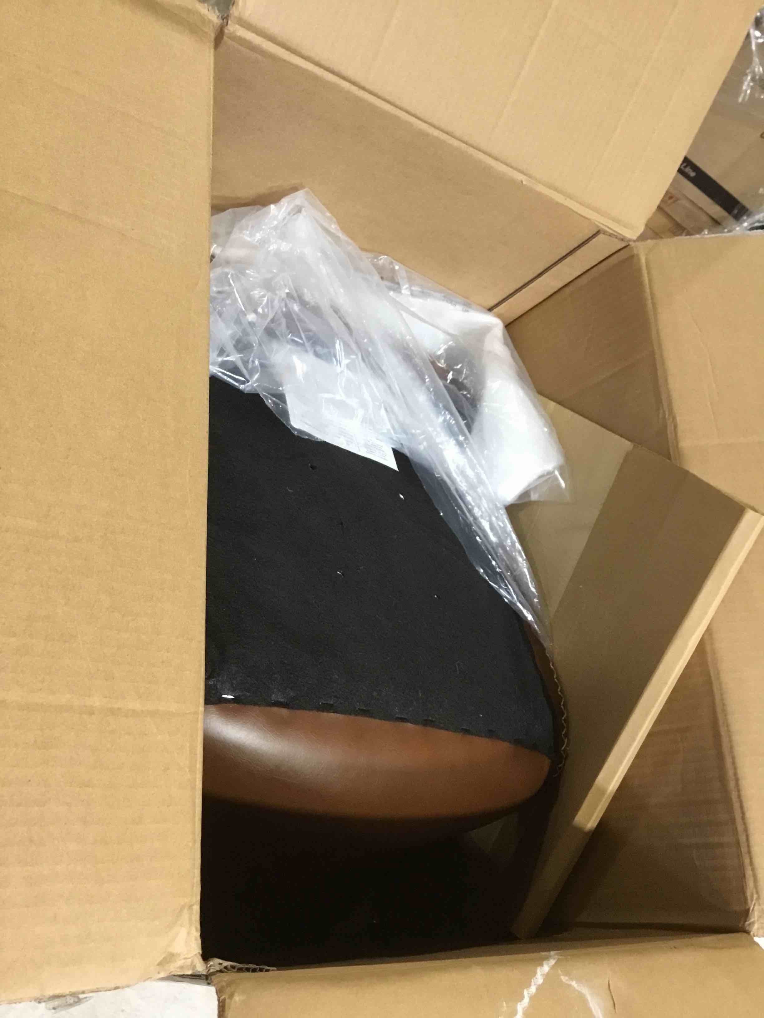 https://s3.amazonaws.com/lotting-images-prod/bidfta/PPE1773610_1742577136089.jpeg