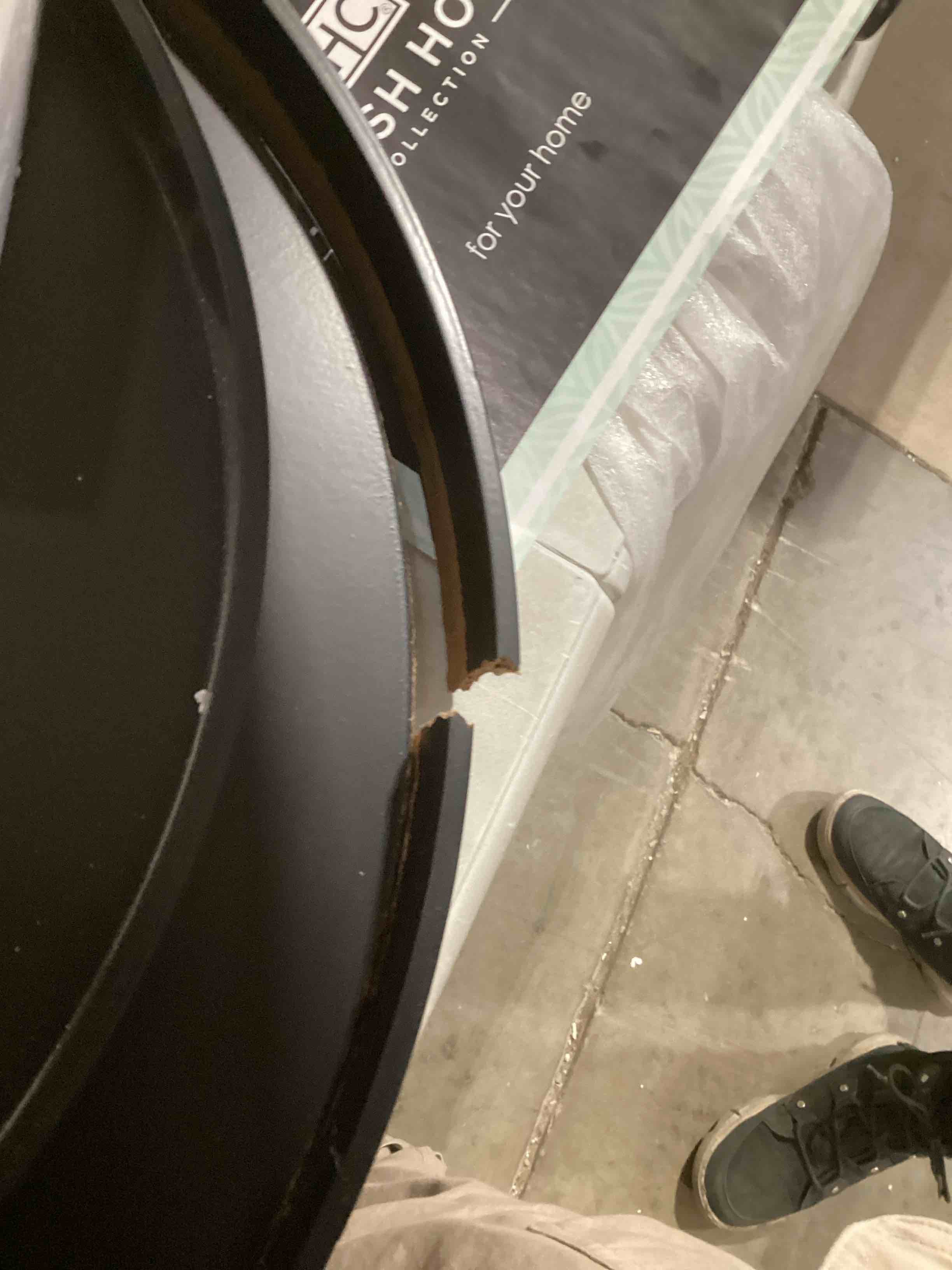 https://s3.amazonaws.com/lotting-images-prod/bidfta/PPE1774290_1739975728615.jpeg