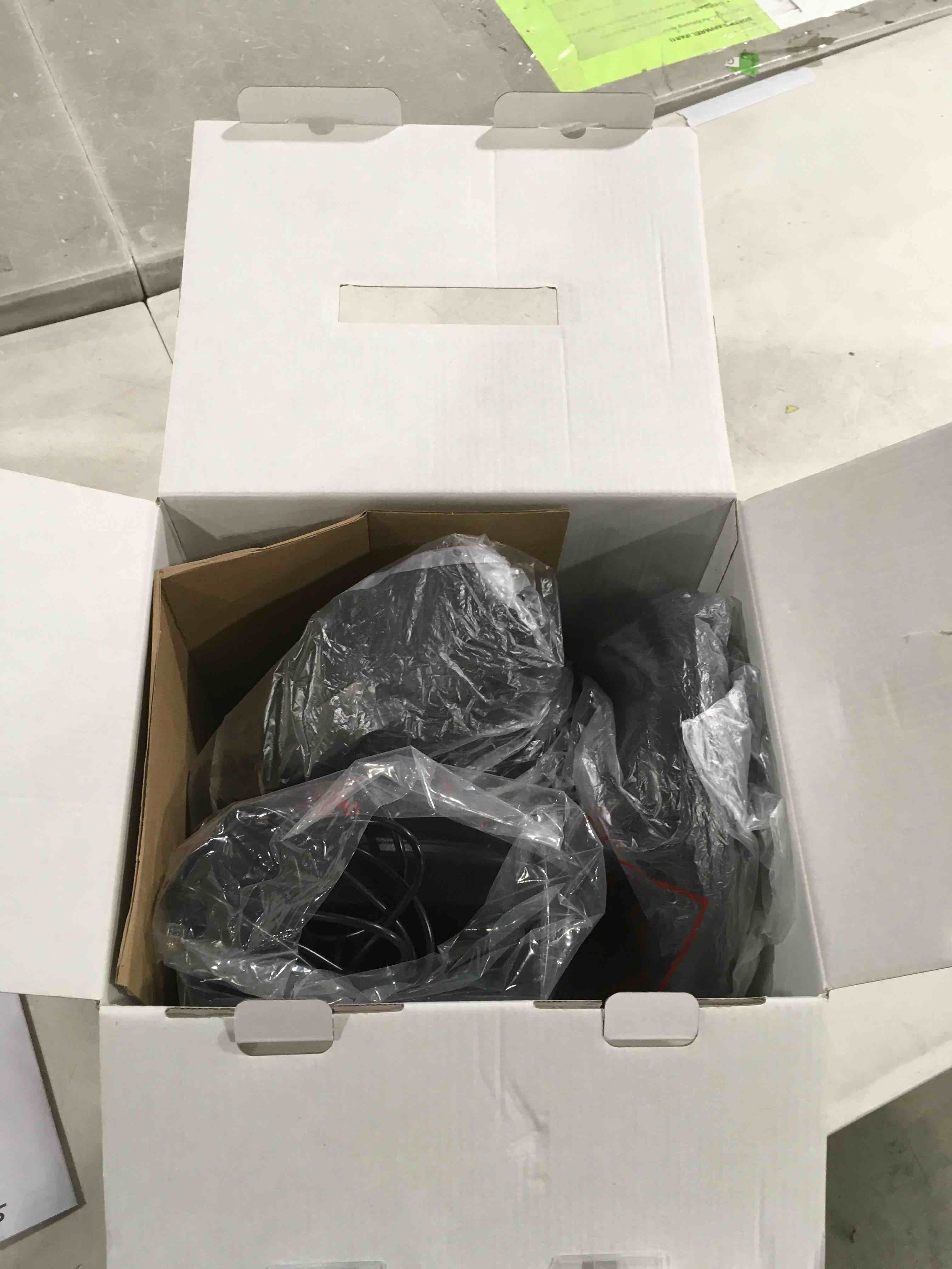 https://s3.amazonaws.com/lotting-images-prod/bidfta/PPE1775352_1740659634382.jpeg