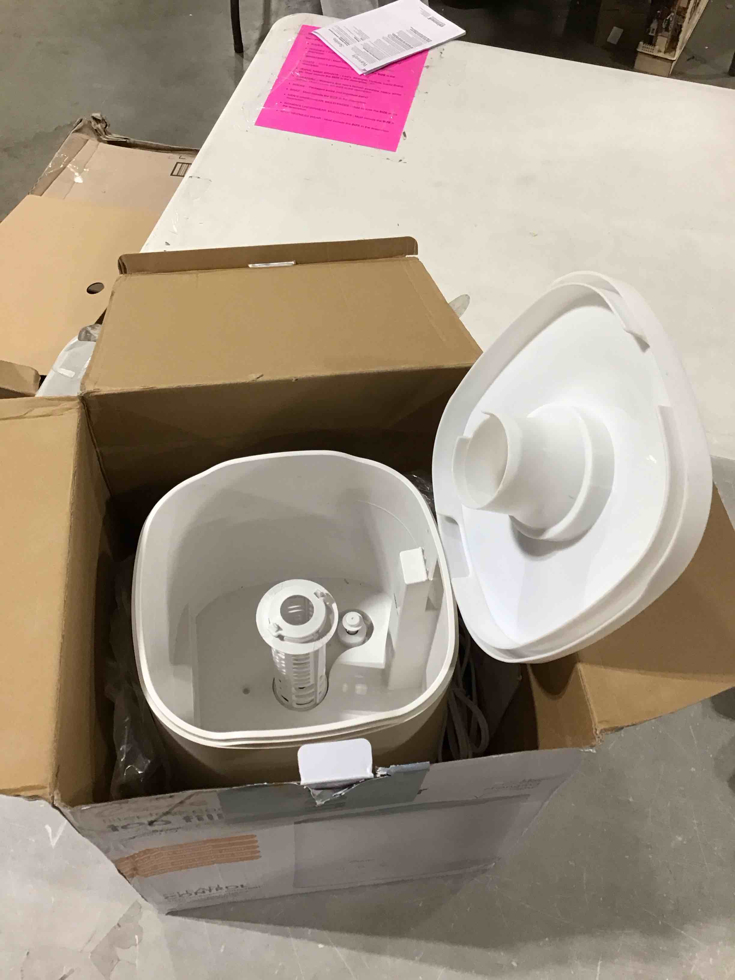 https://s3.amazonaws.com/lotting-images-prod/bidfta/PPE1775554_1740670031545.jpeg
