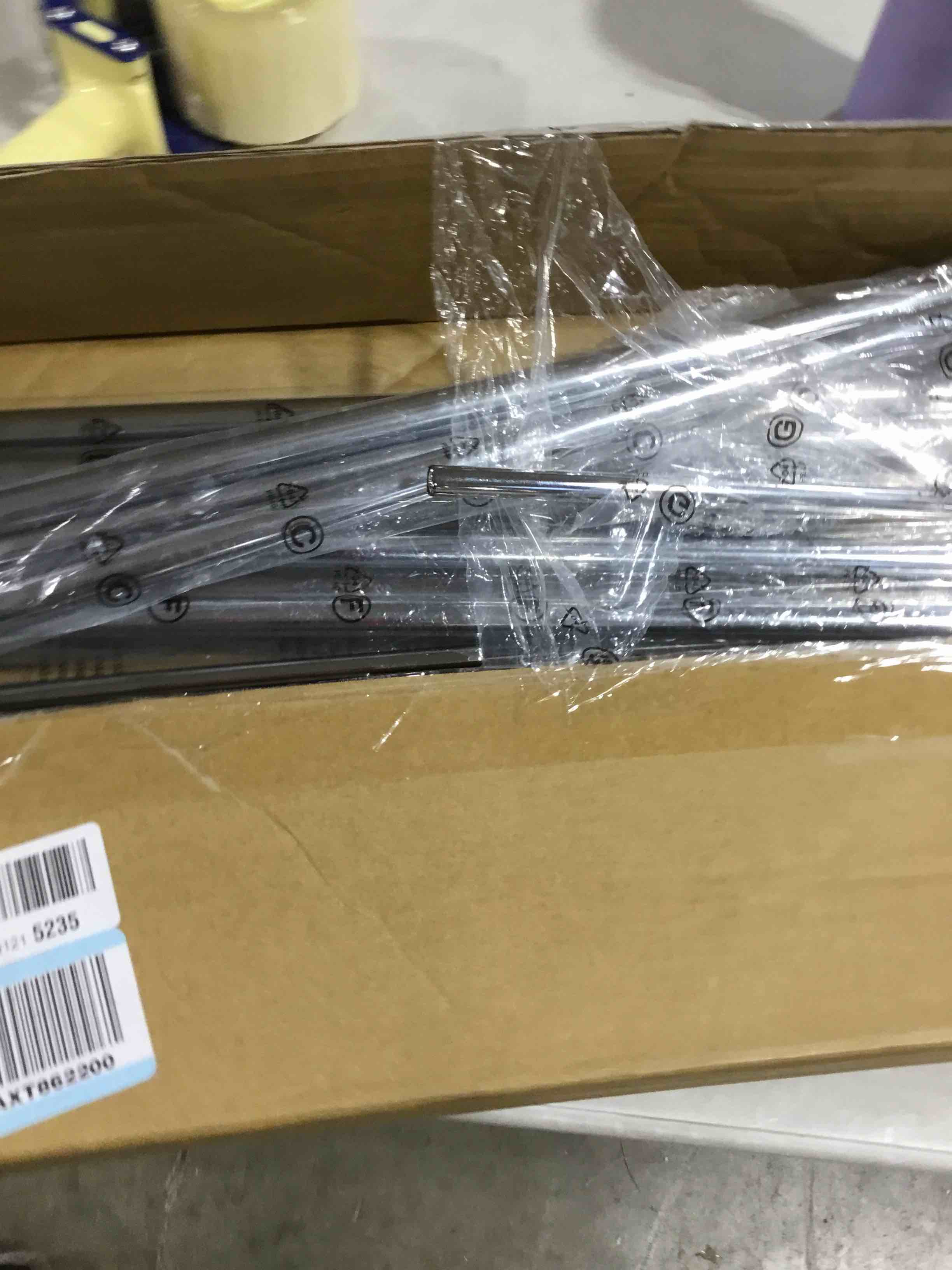 https://s3.amazonaws.com/lotting-images-prod/bidfta/PPE1775581_1740669208327.jpeg
