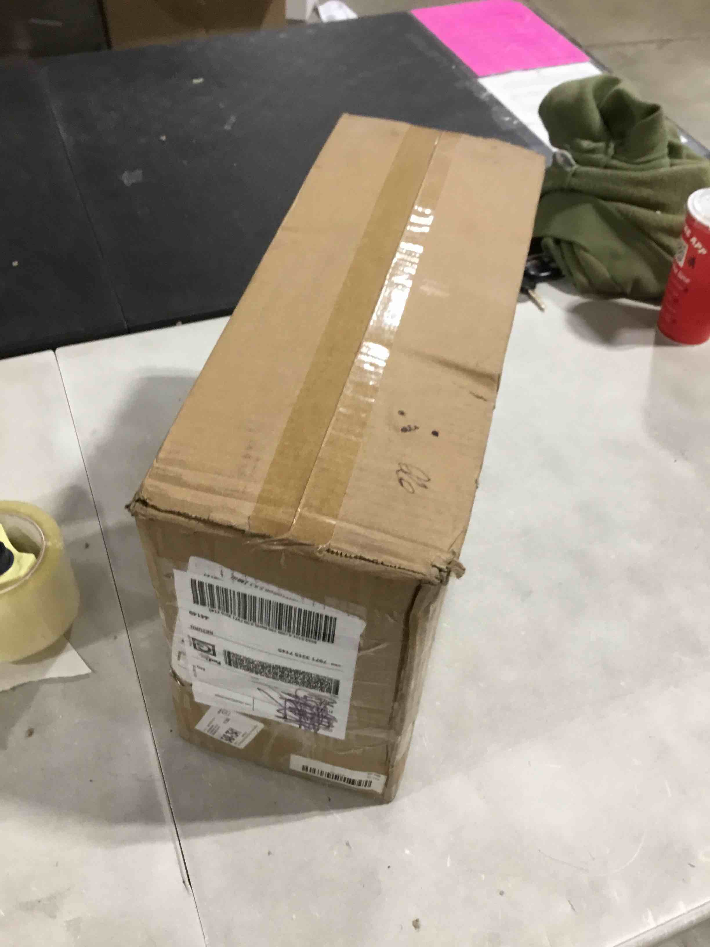 https://s3.amazonaws.com/lotting-images-prod/bidfta/PPE1775753_1740682208140.jpeg