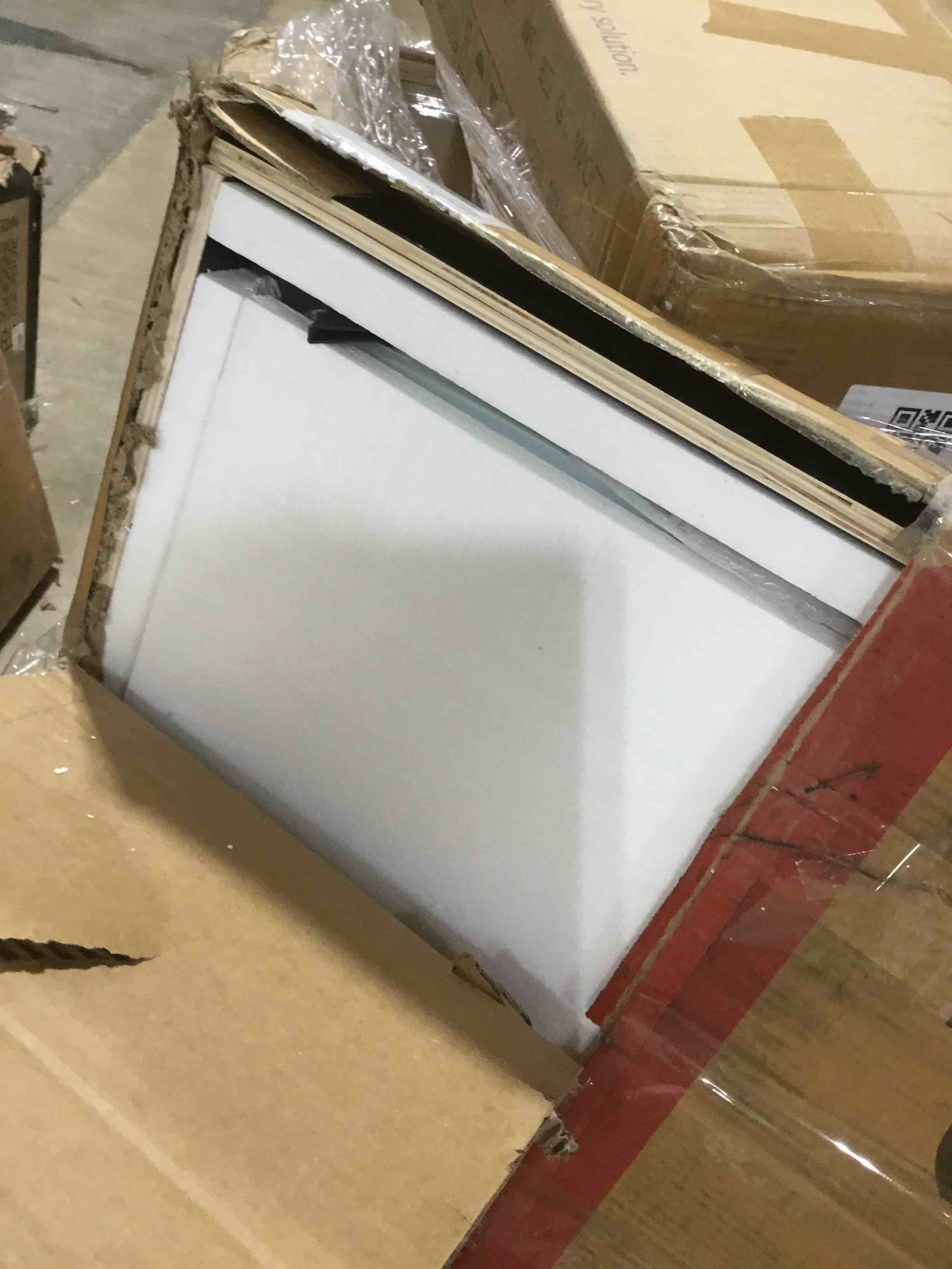 https://s3.amazonaws.com/lotting-images-prod/bidfta/PPE1775754_1740684047547.jpeg