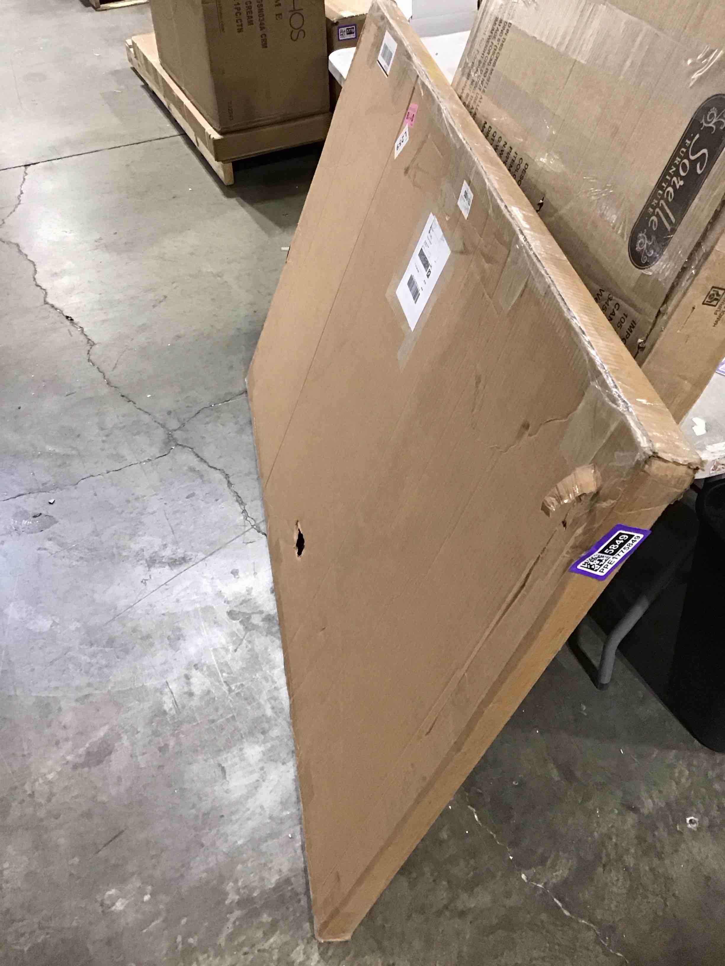 https://s3.amazonaws.com/lotting-images-prod/bidfta/PPE1775849_1740749591842.jpeg