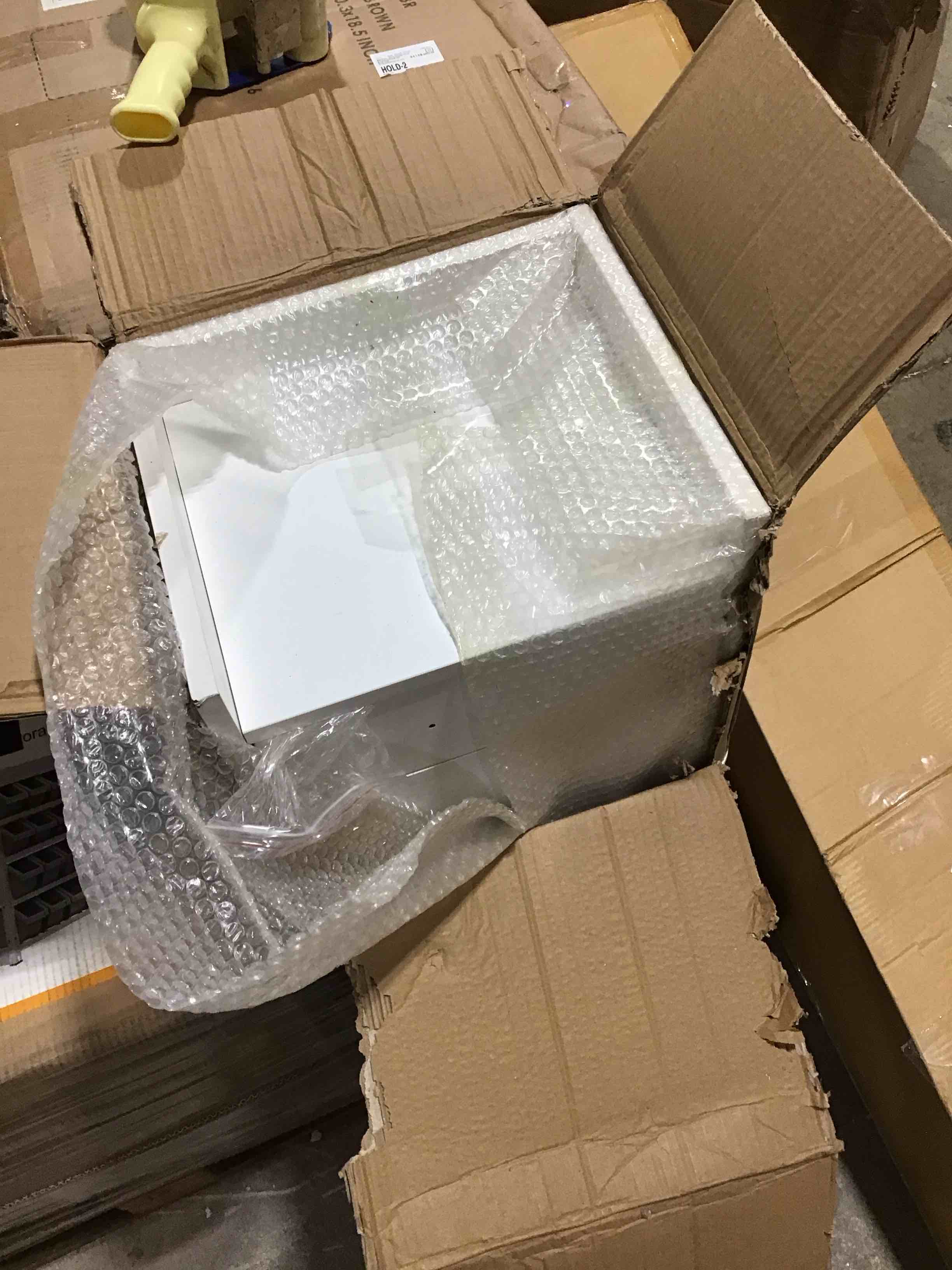 https://s3.amazonaws.com/lotting-images-prod/bidfta/PPE1776160_1741006553485.jpeg