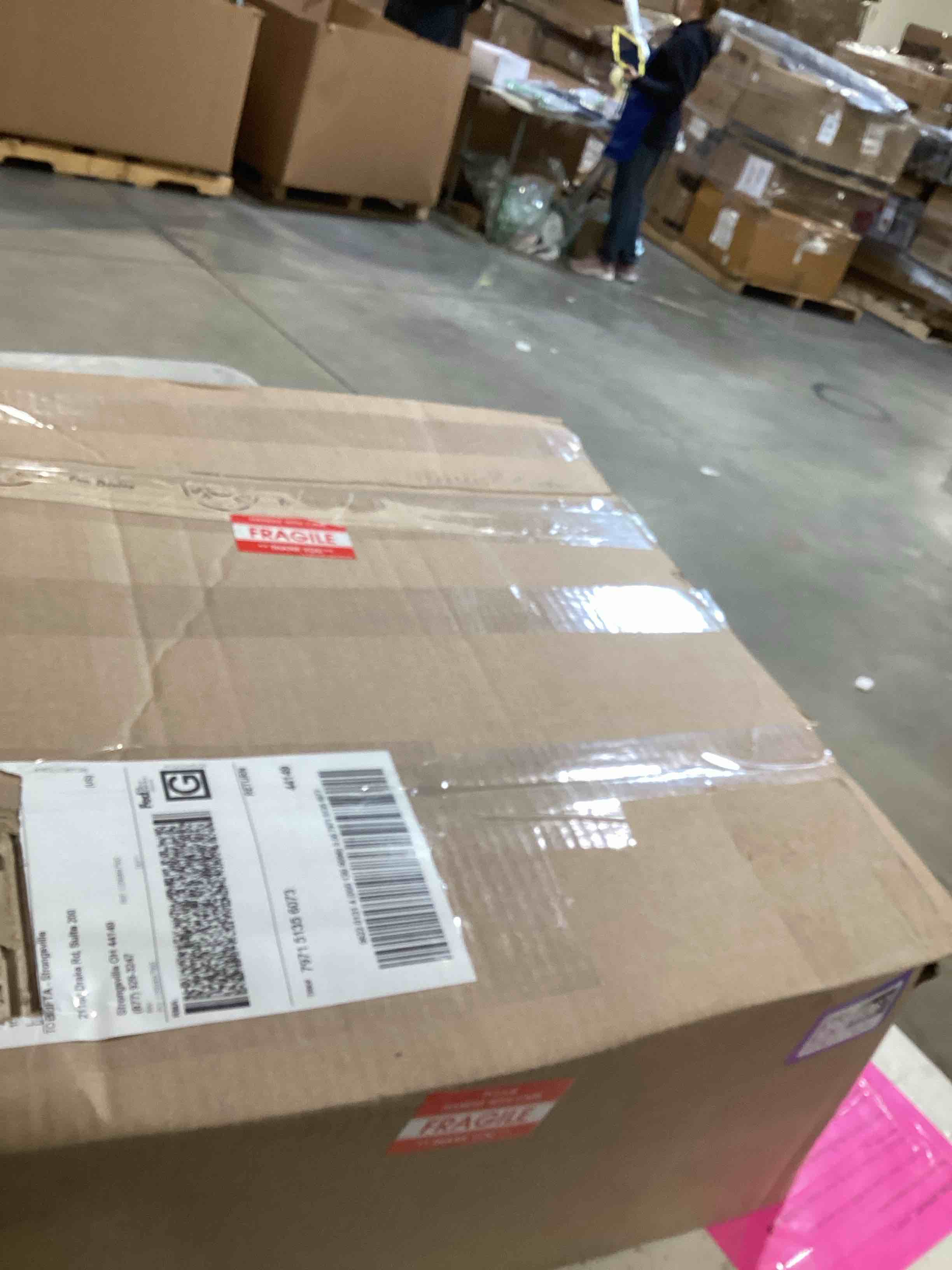 https://s3.amazonaws.com/lotting-images-prod/bidfta/PPE1776367_1741024836549.jpeg