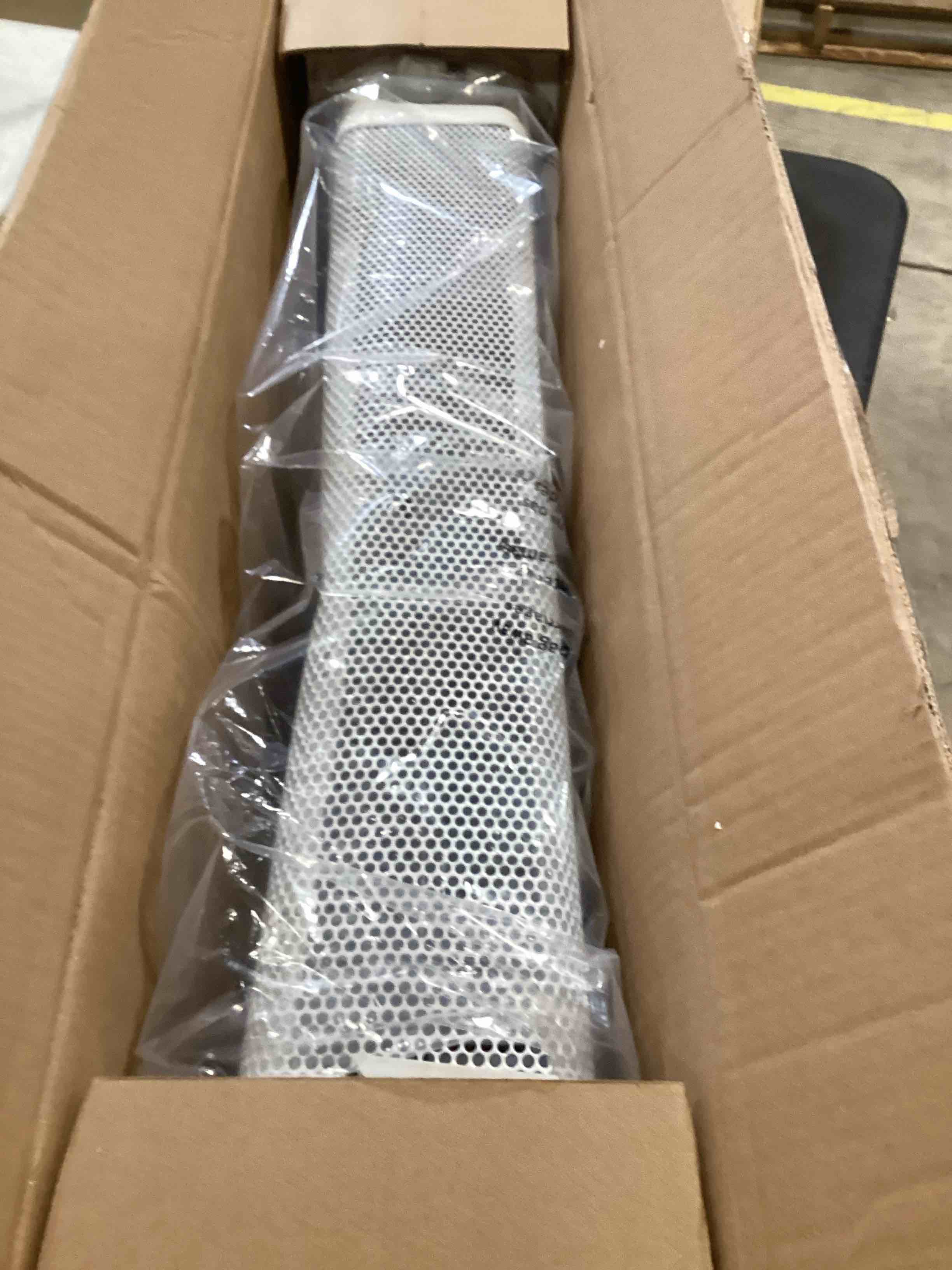 https://s3.amazonaws.com/lotting-images-prod/bidfta/PPE1777105_1741013957300.jpeg