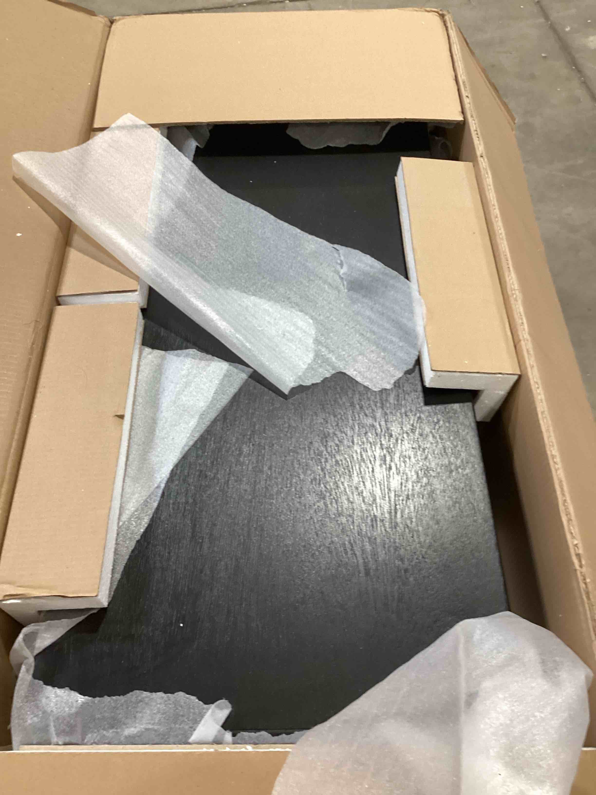 https://s3.amazonaws.com/lotting-images-prod/bidfta/PPE1777588_1741365313576.jpeg