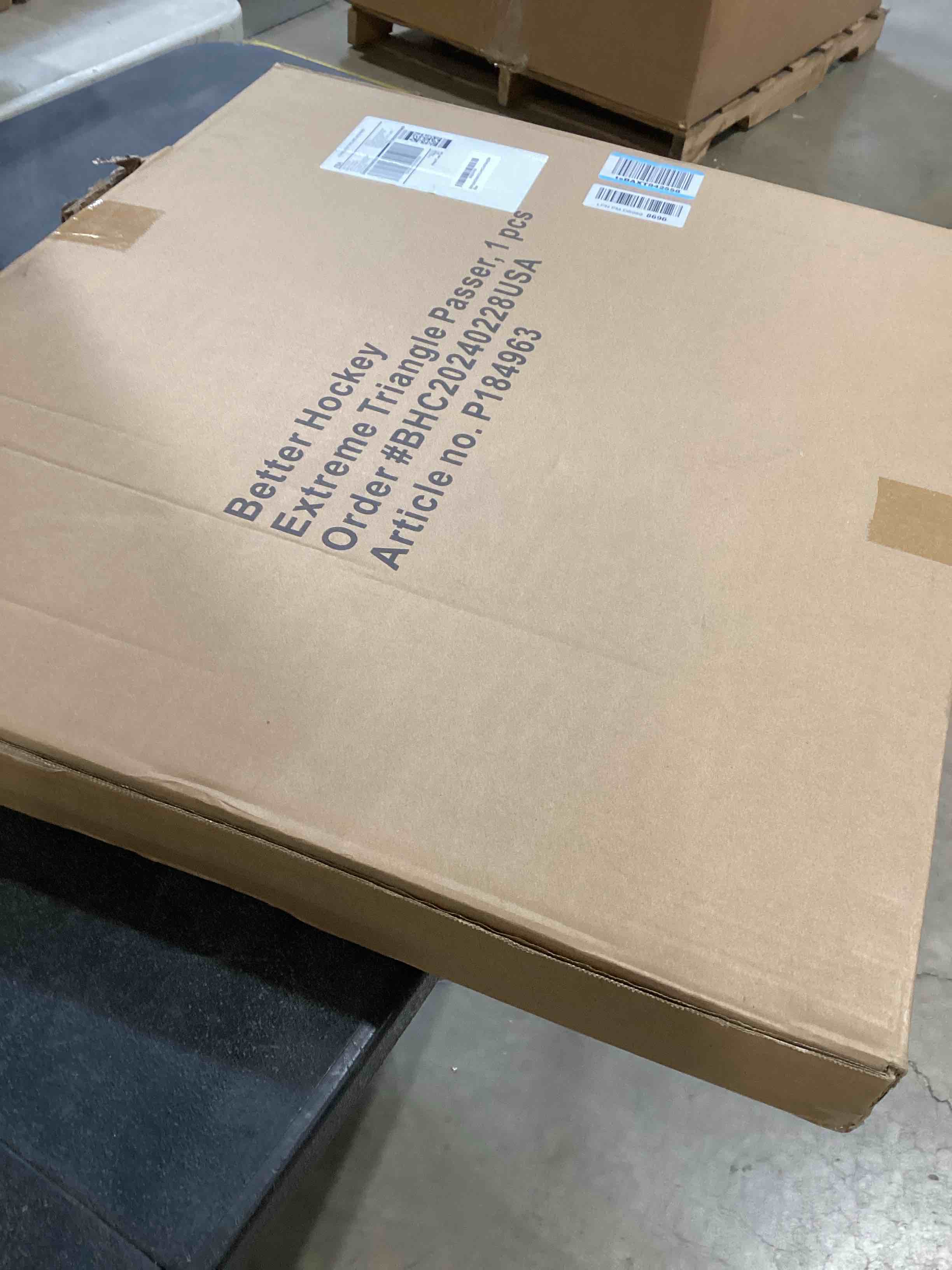 https://s3.amazonaws.com/lotting-images-prod/bidfta/PPE1778027_1741876082143.jpeg