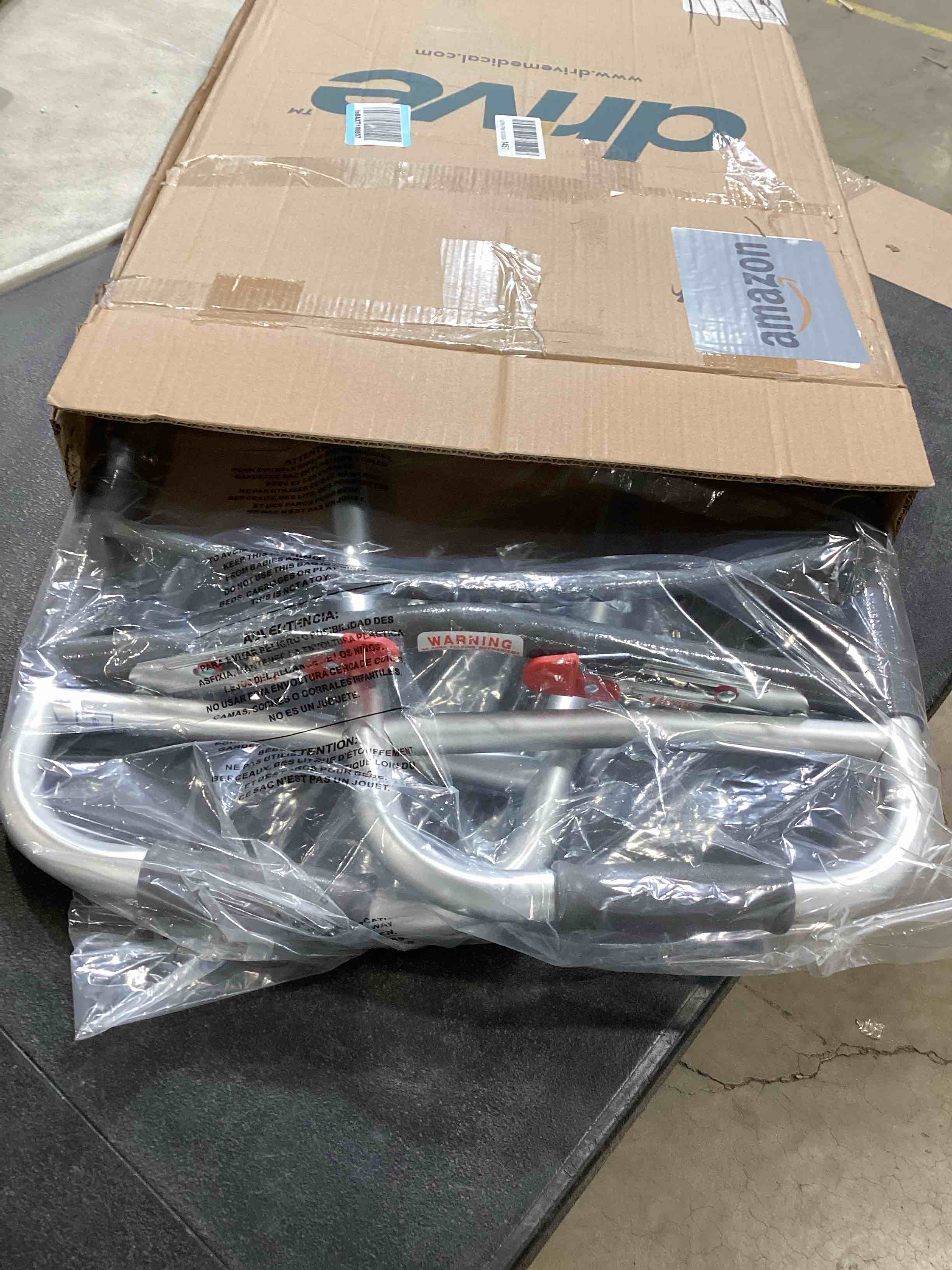 https://s3.amazonaws.com/lotting-images-prod/bidfta/PPE1778051_1741880501545.jpeg