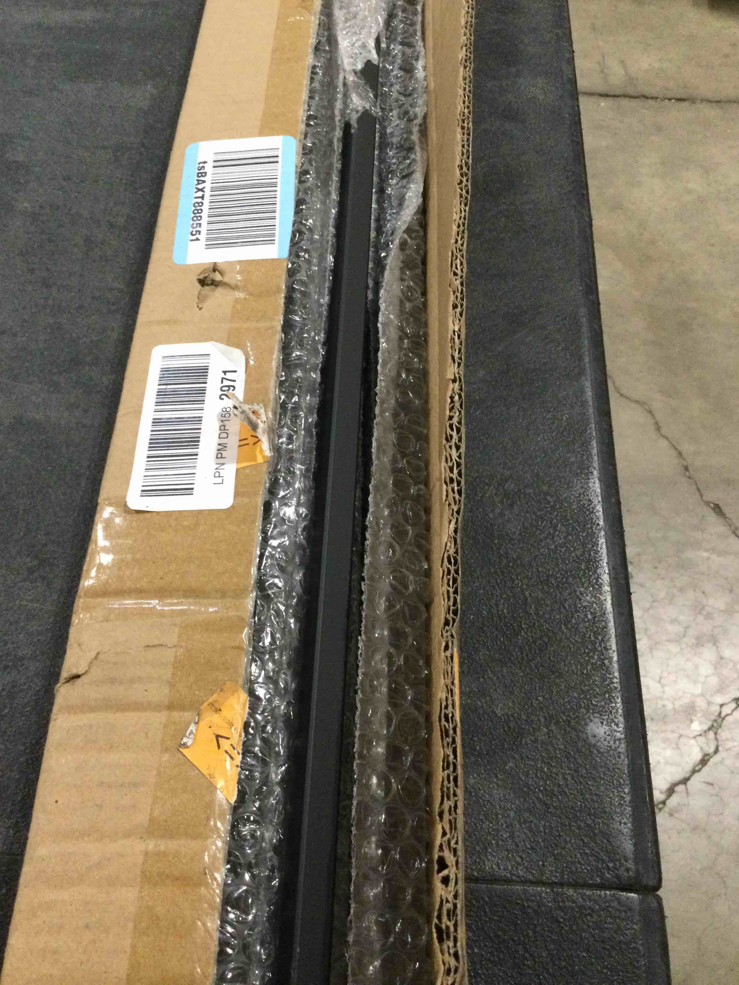 https://s3.amazonaws.com/lotting-images-prod/bidfta/PPE1779248_1743452076761.jpeg