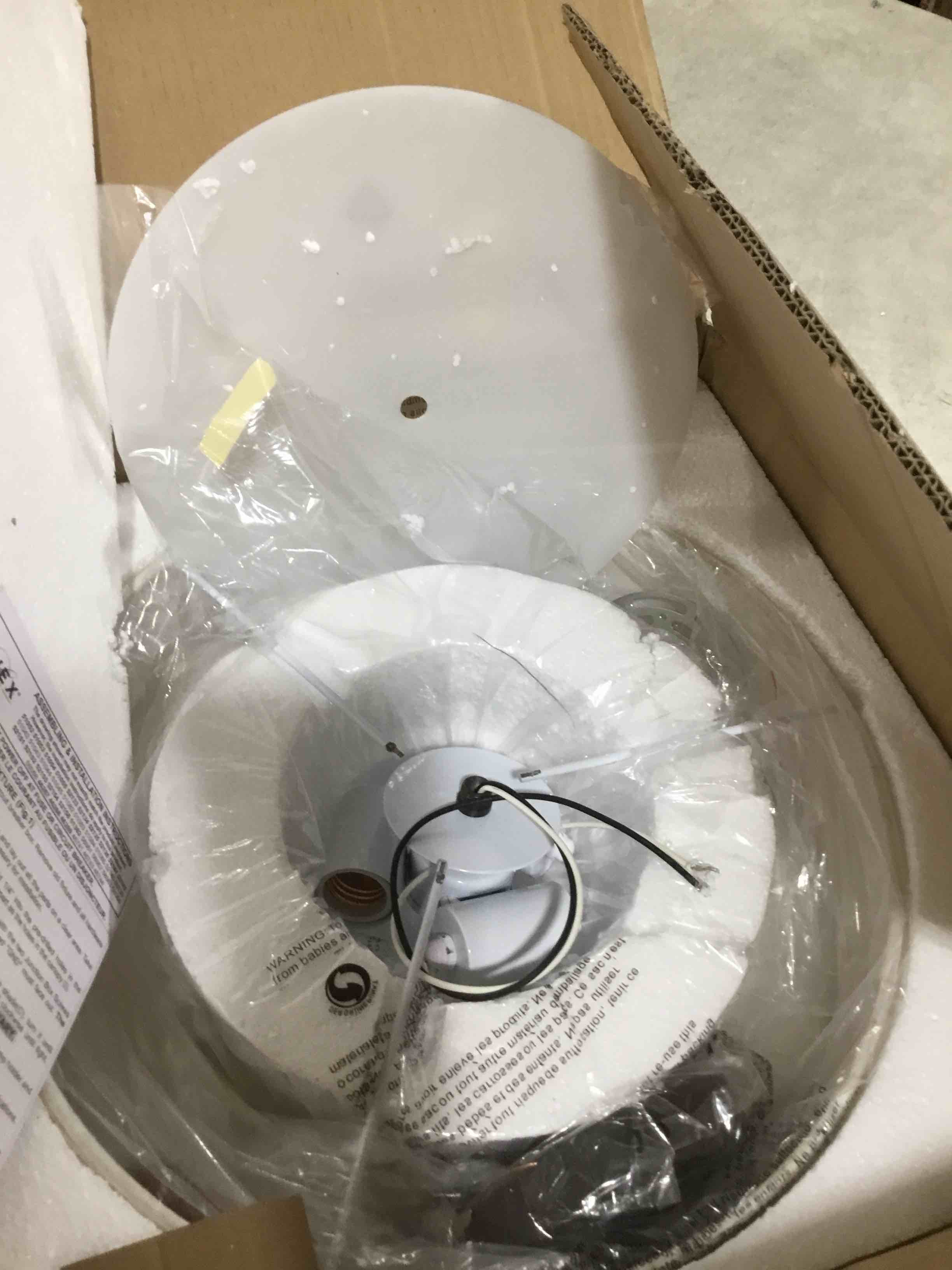 https://s3.amazonaws.com/lotting-images-prod/bidfta/PPE1779413_1743607356841.jpeg