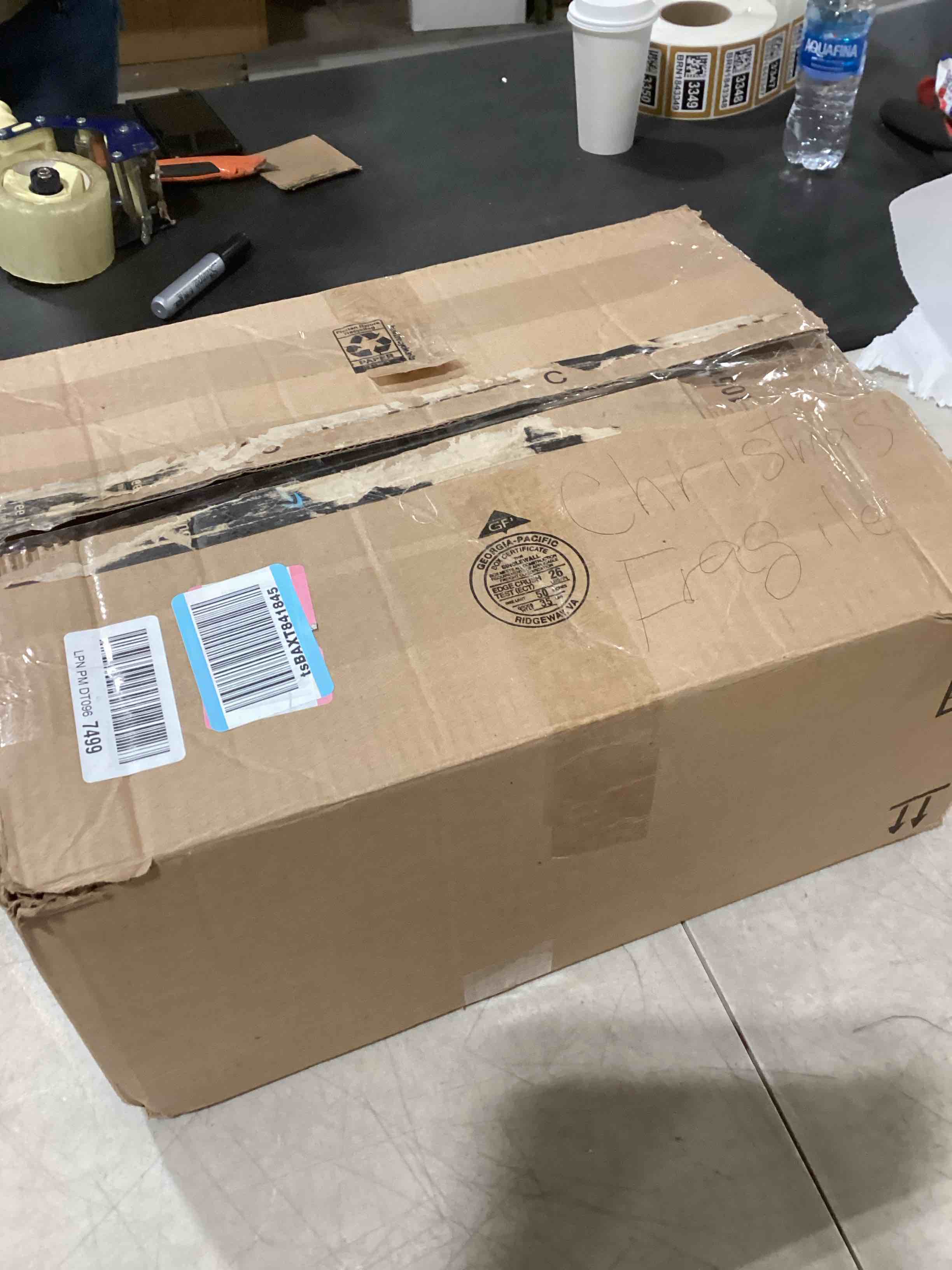 https://s3.amazonaws.com/lotting-images-prod/bidfta/PPE1779471_1743683022306.jpeg