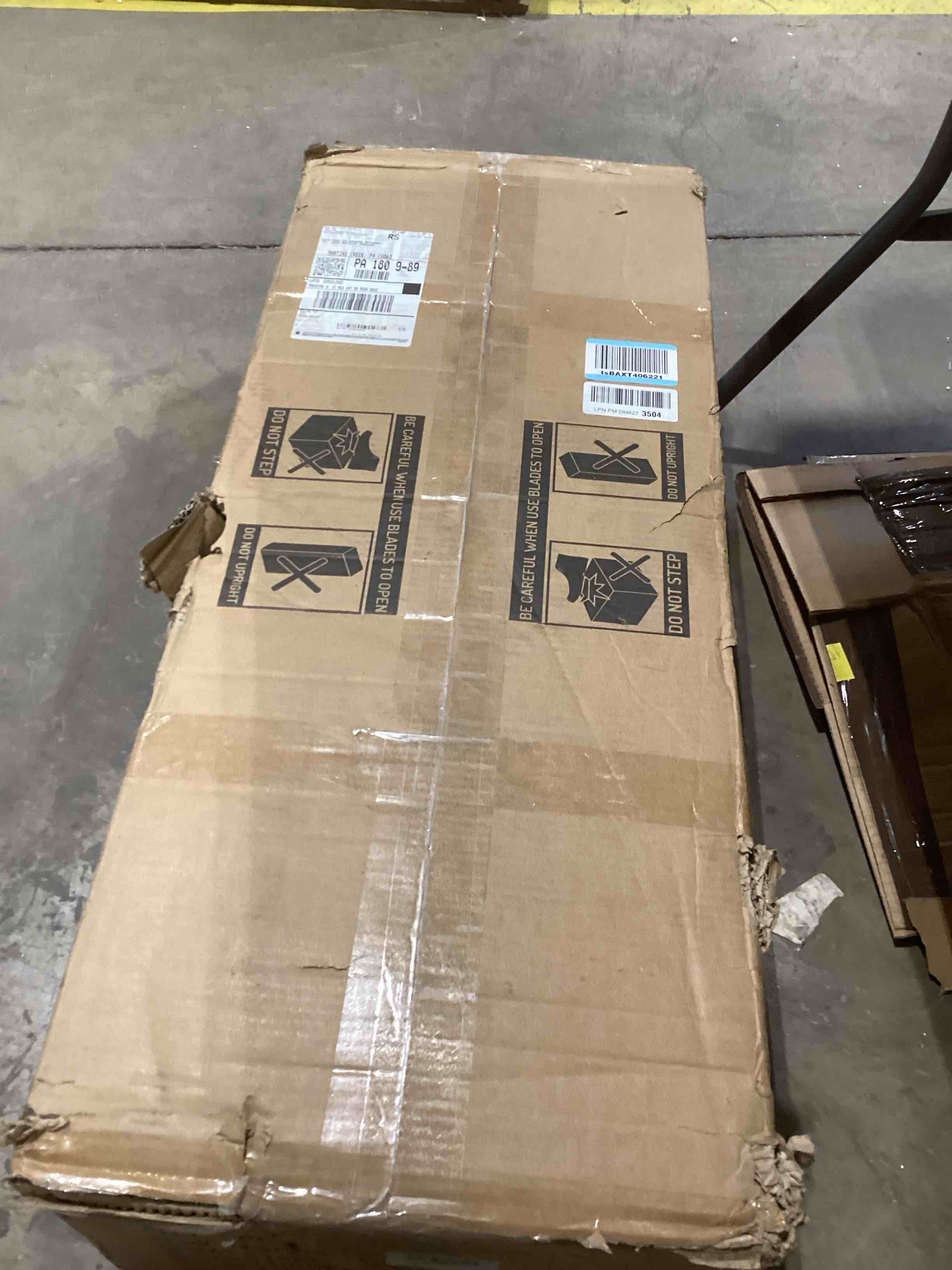https://s3.amazonaws.com/lotting-images-prod/bidfta/PPE1779653_1743775356970.jpeg