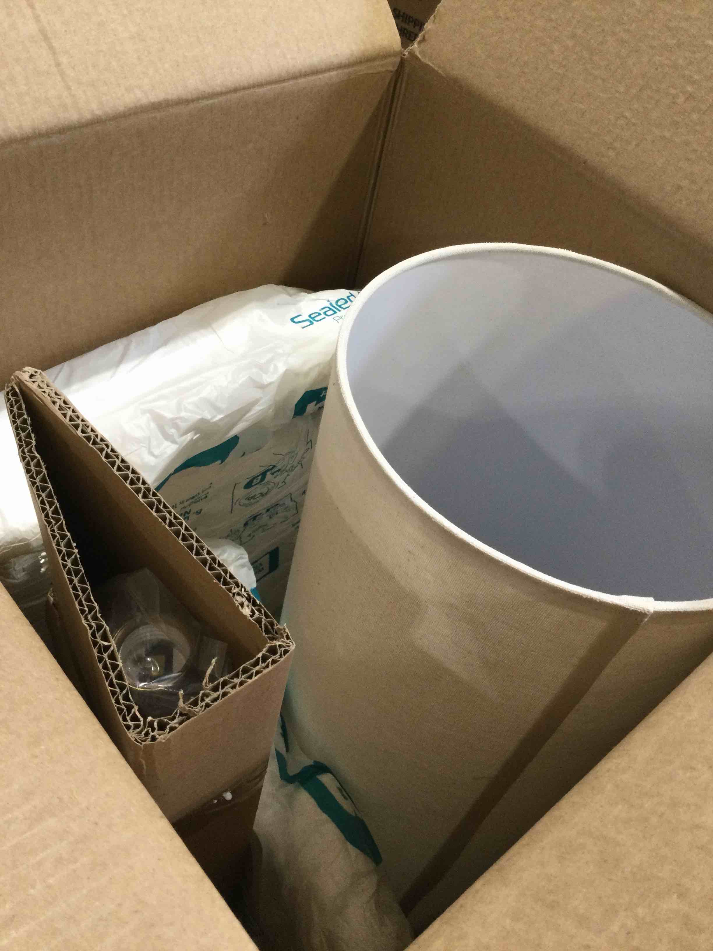 https://s3.amazonaws.com/lotting-images-prod/bidfta/PPE1779845_1744043682371.jpeg