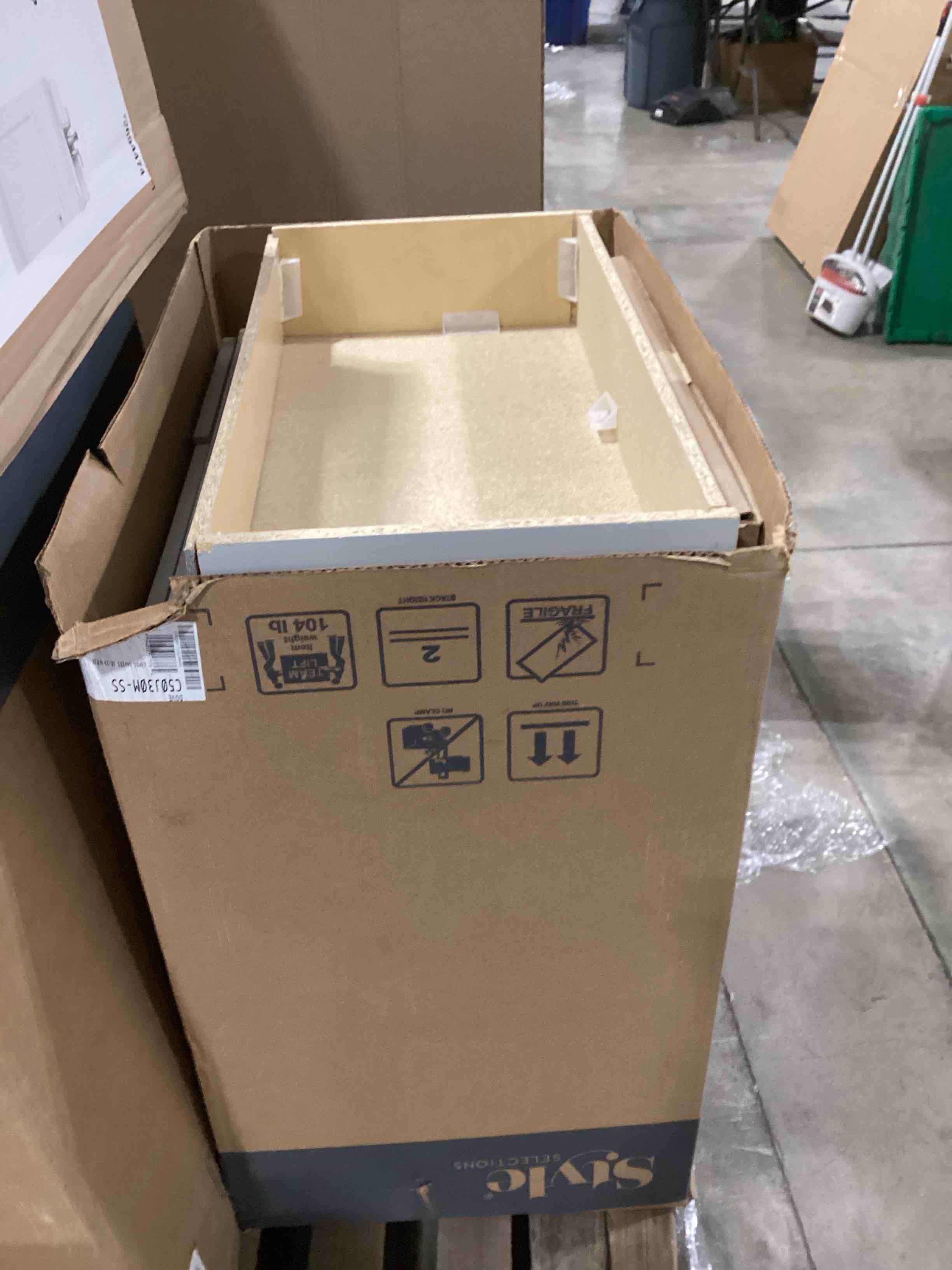 https://s3.amazonaws.com/lotting-images-prod/bidfta/PPE1780022_1735323781185.jpeg