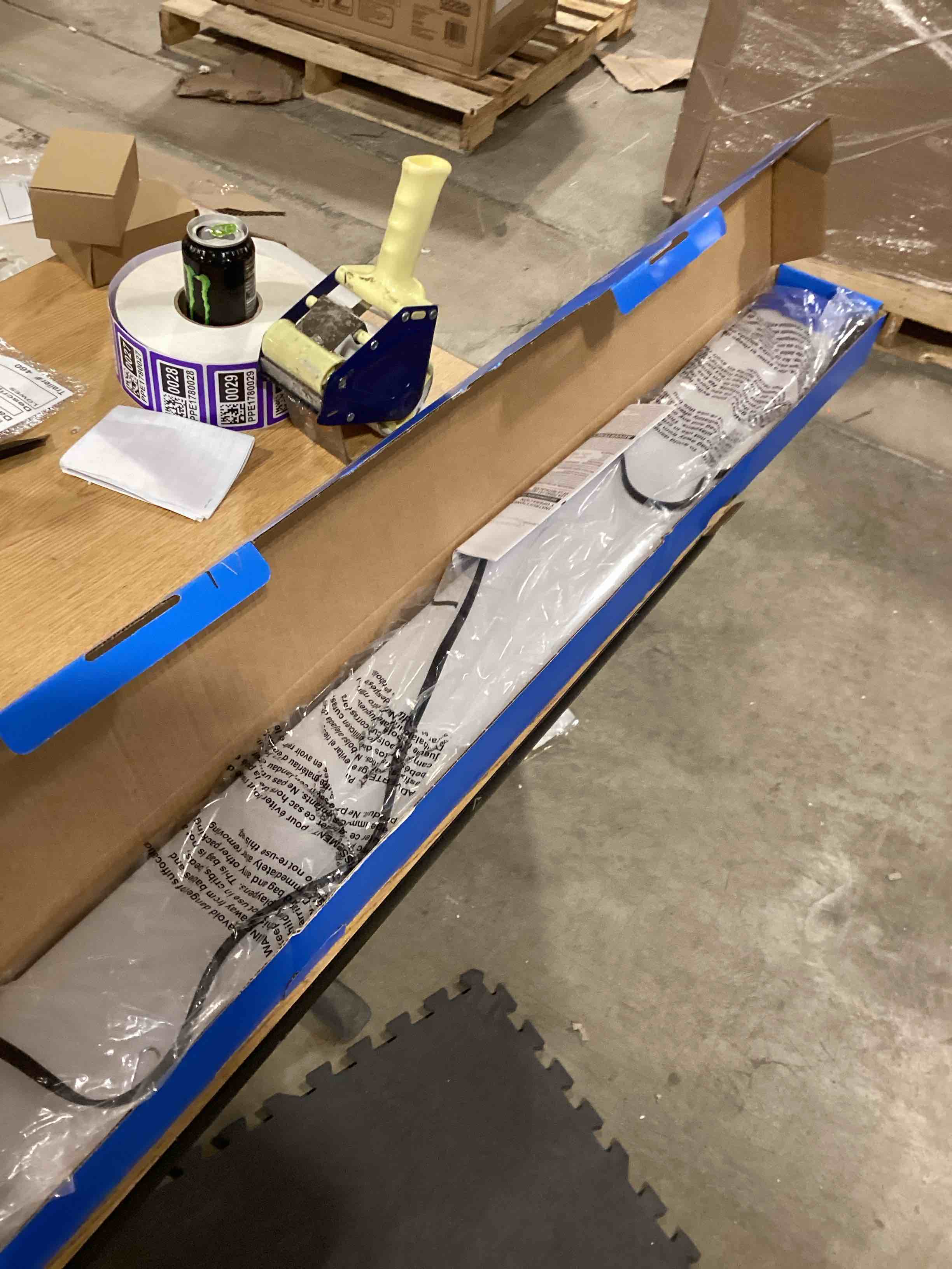 https://s3.amazonaws.com/lotting-images-prod/bidfta/PPE1780023_1735325112207.jpeg