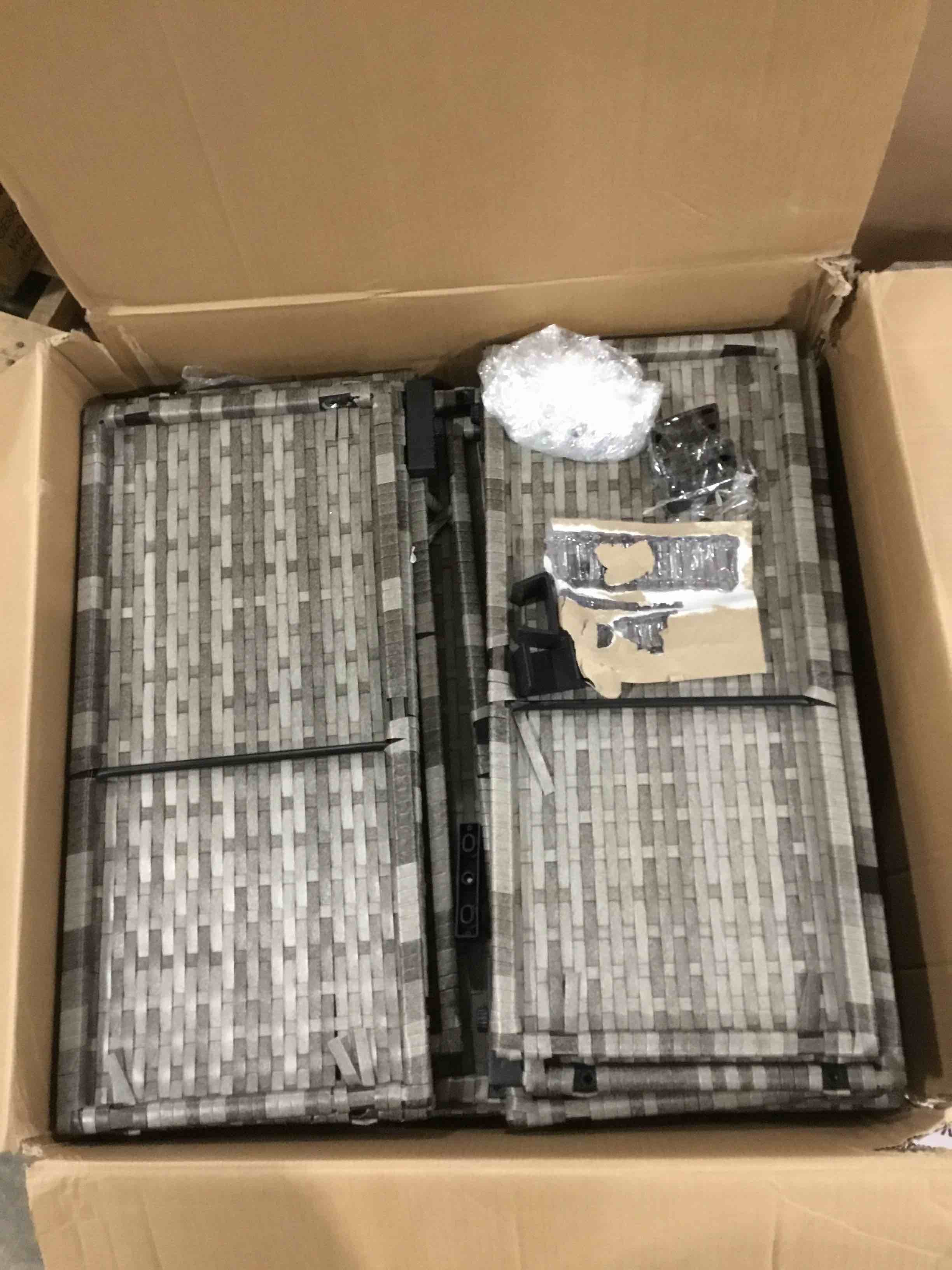 https://s3.amazonaws.com/lotting-images-prod/bidfta/PPE1780403_1737561176266.jpeg