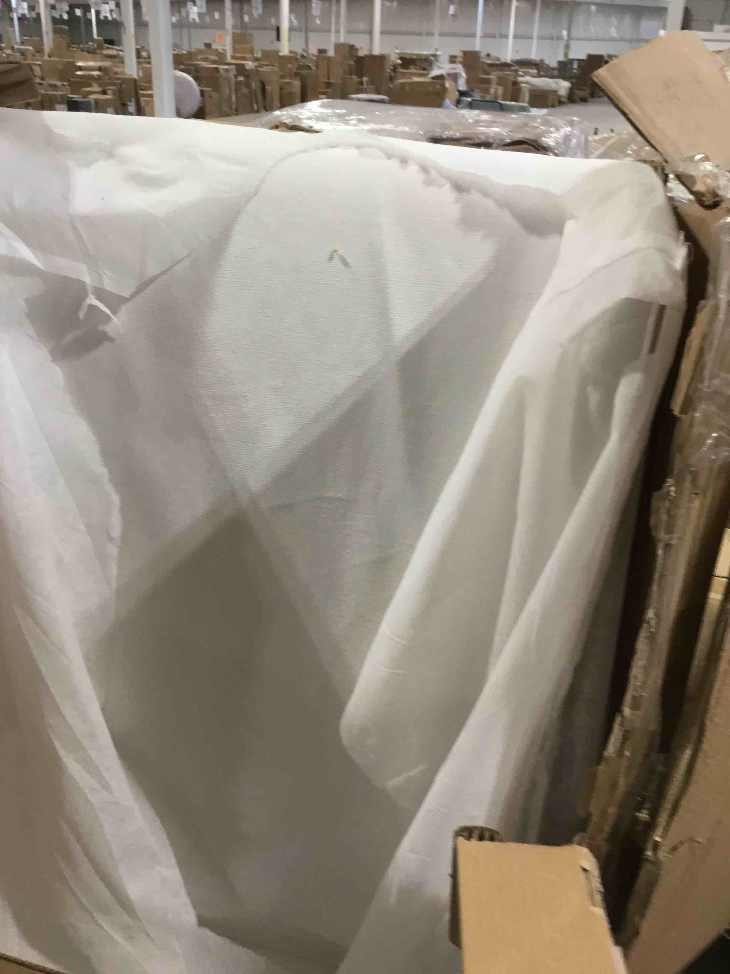 https://s3.amazonaws.com/lotting-images-prod/bidfta/PPE1780523_1738251824997.jpeg
