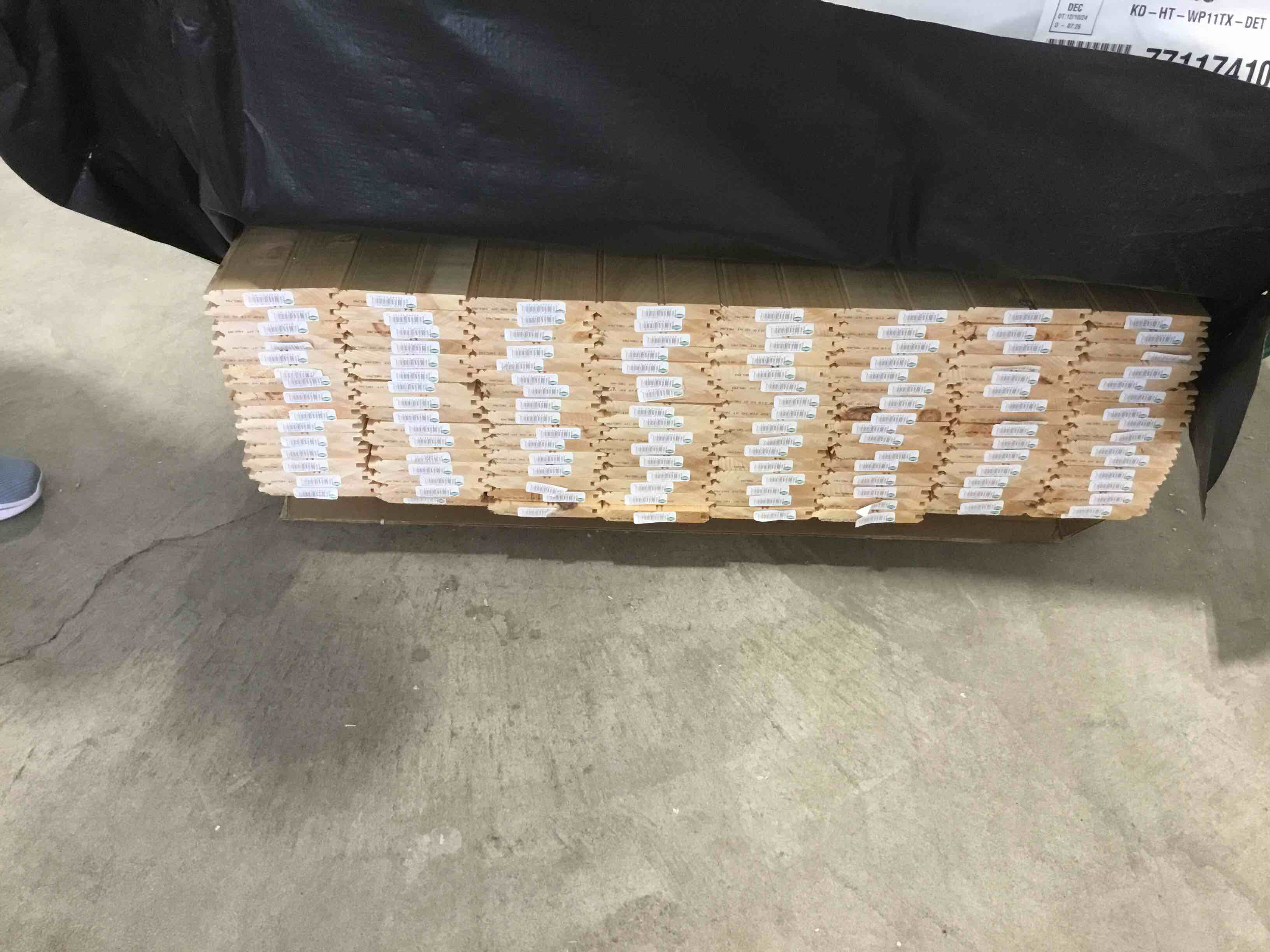 https://s3.amazonaws.com/lotting-images-prod/bidfta/PPE1781147_1745263054591.jpeg