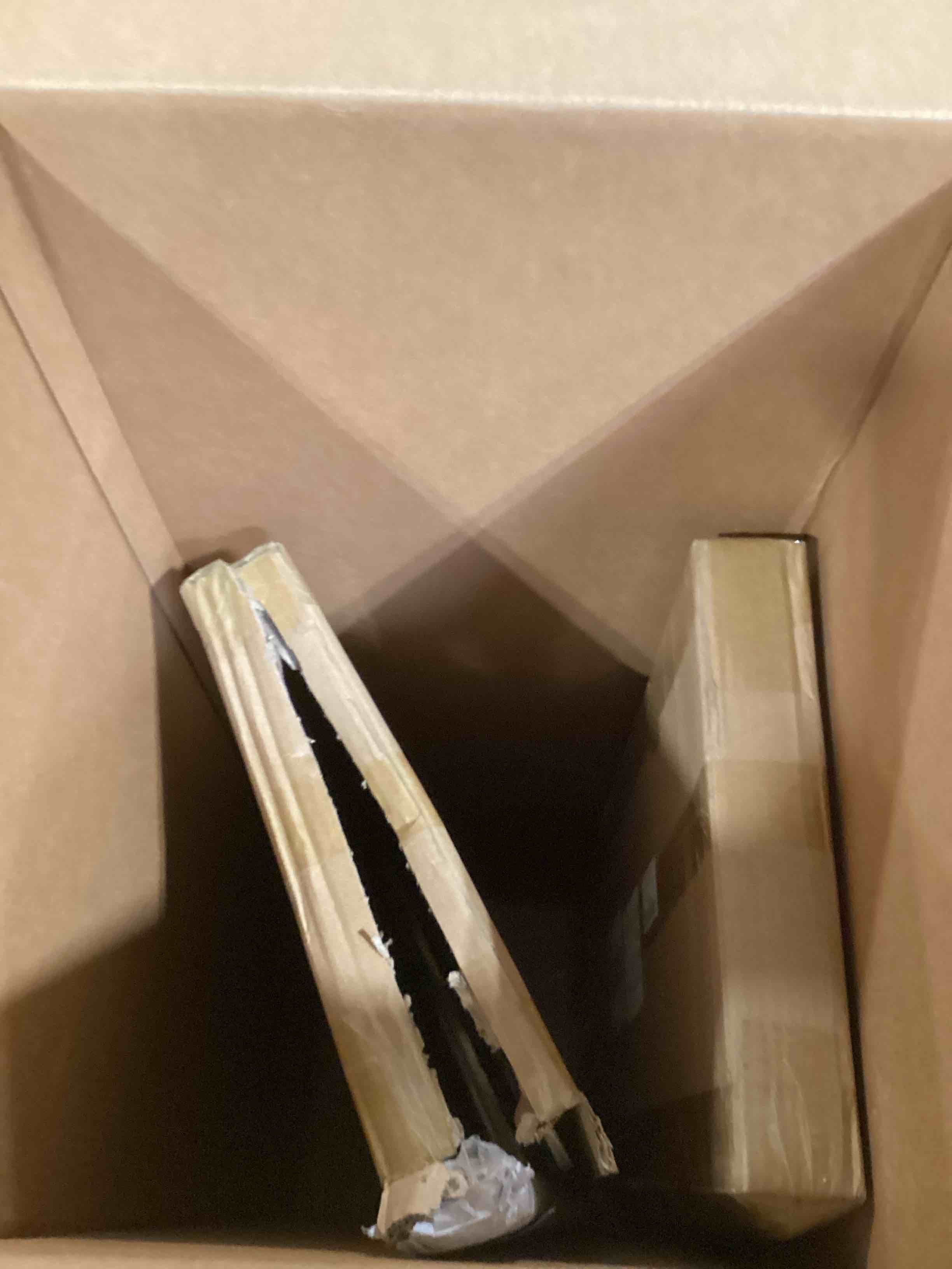 https://s3.amazonaws.com/lotting-images-prod/bidfta/PPE1781502_1748457203379.jpeg