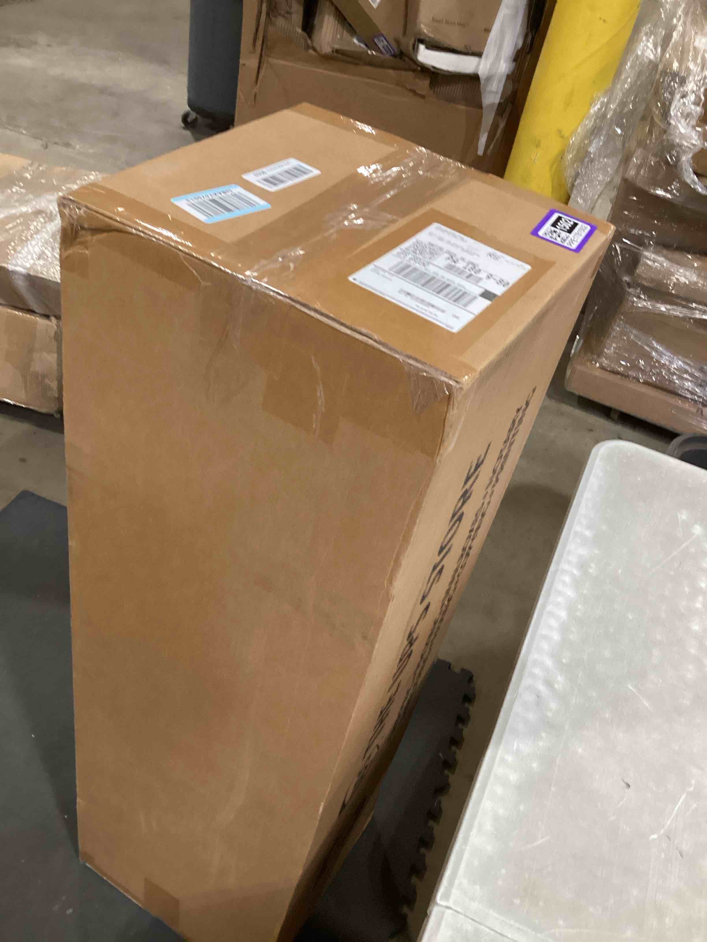 https://s3.amazonaws.com/lotting-images-prod/bidfta/PPE1781502_1748457219012.jpeg