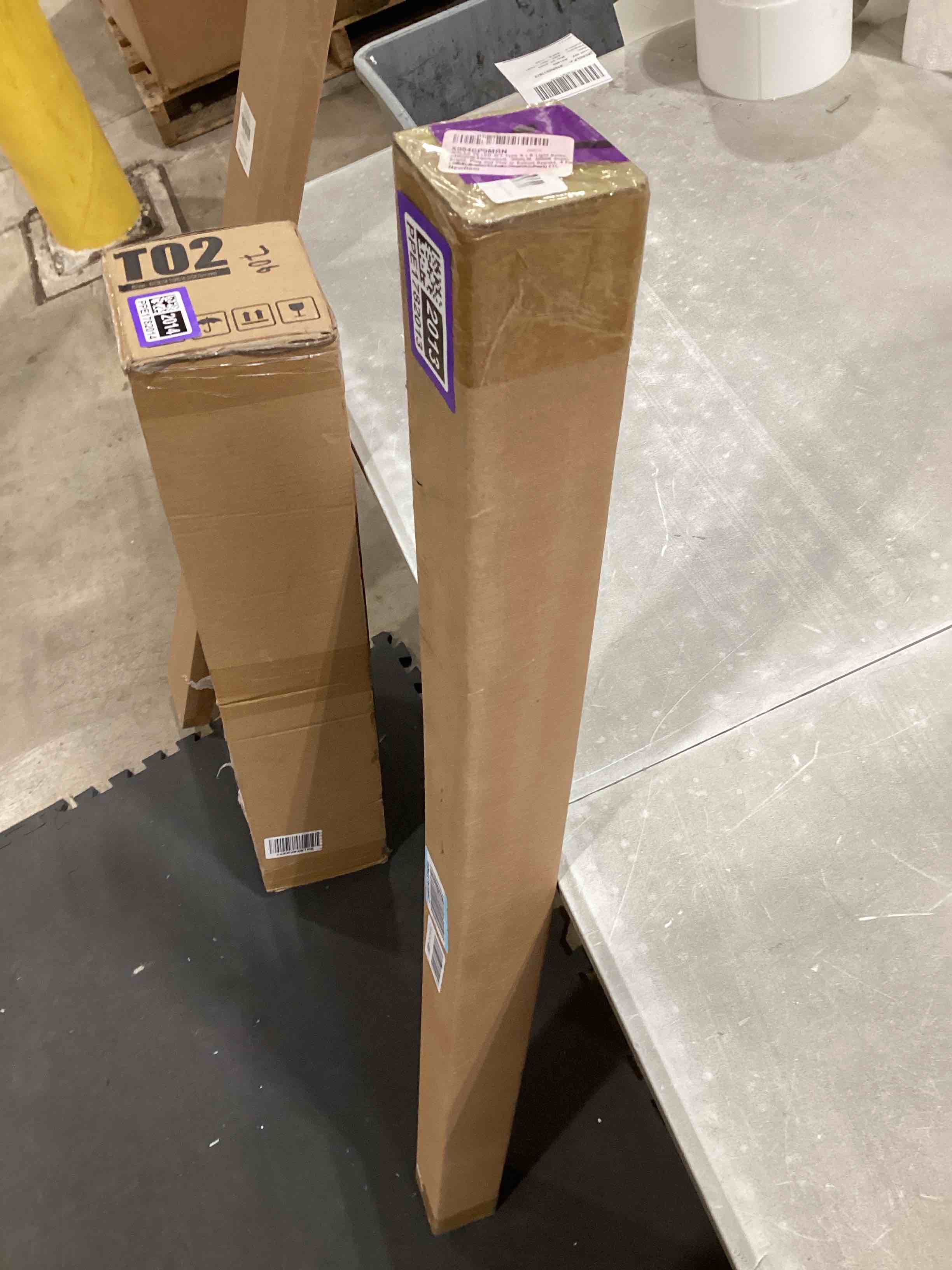 https://s3.amazonaws.com/lotting-images-prod/bidfta/PPE1782013_1748865337096.jpeg
