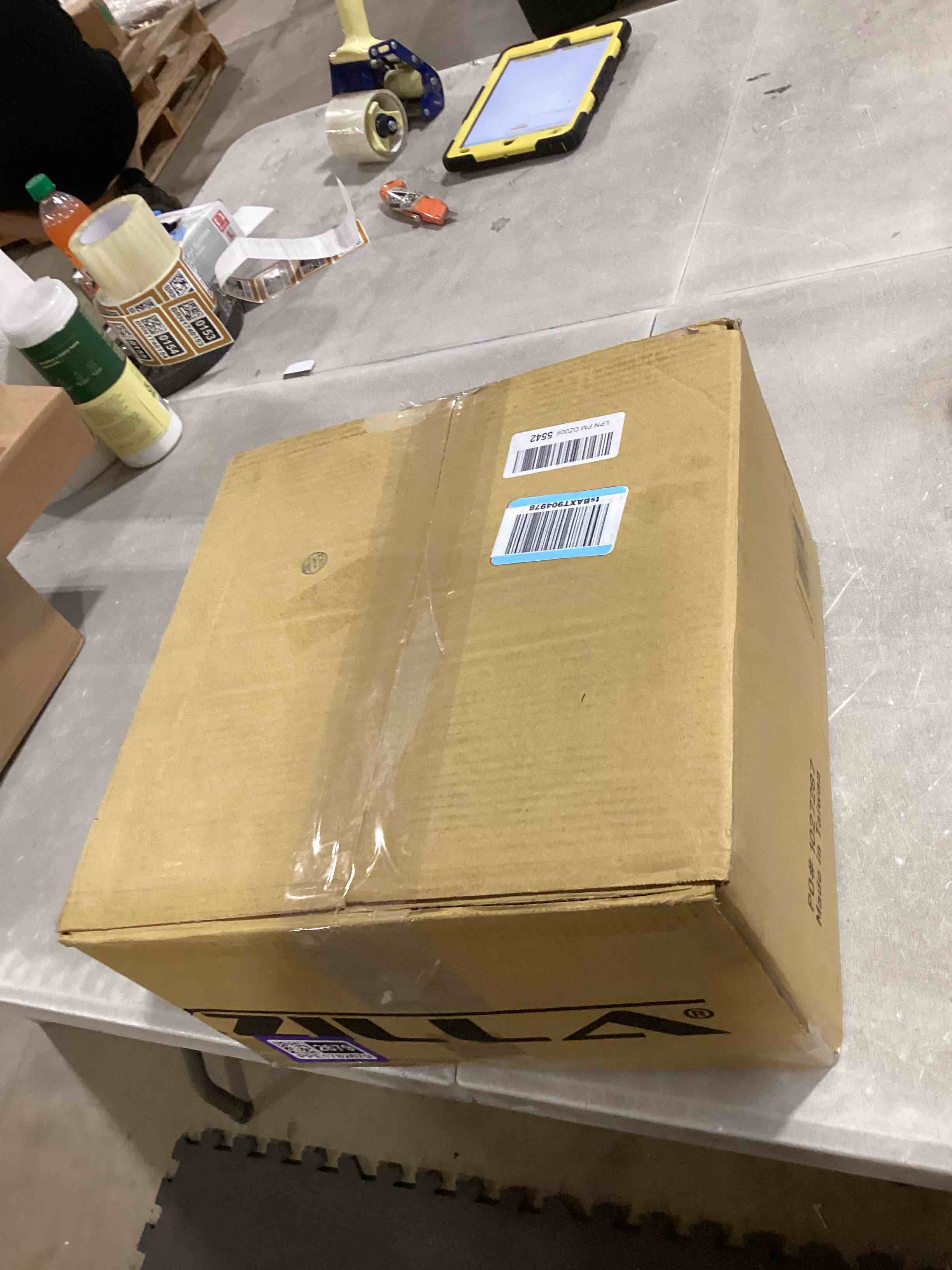 https://s3.amazonaws.com/lotting-images-prod/bidfta/PPE1782679_1749123701818.jpeg