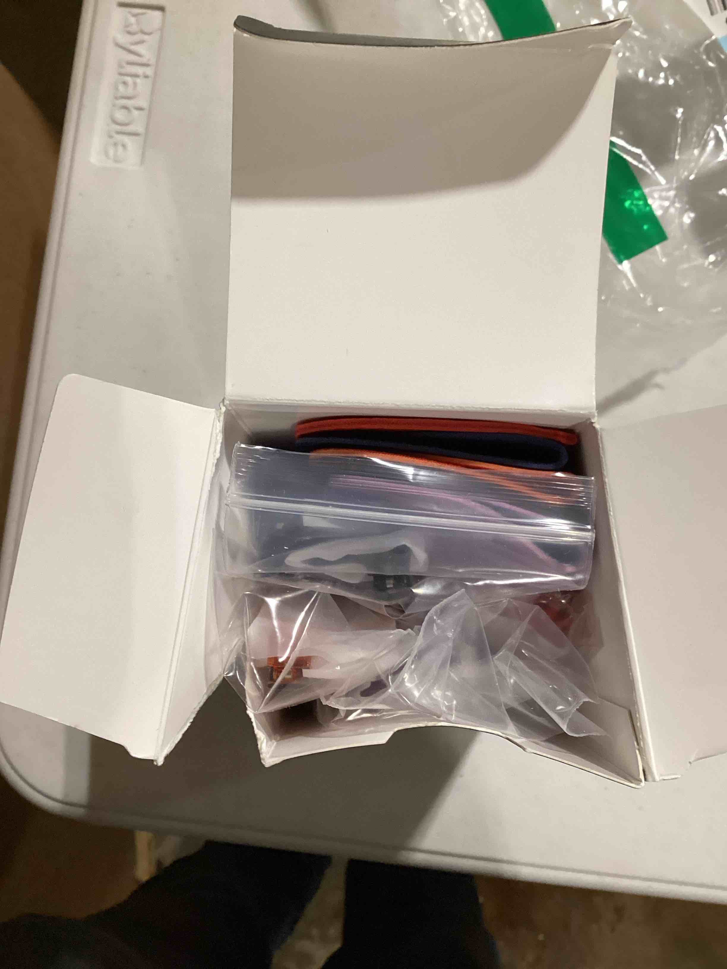 https://s3.amazonaws.com/lotting-images-prod/bidfta/PPE1783396_1735932887496.jpeg