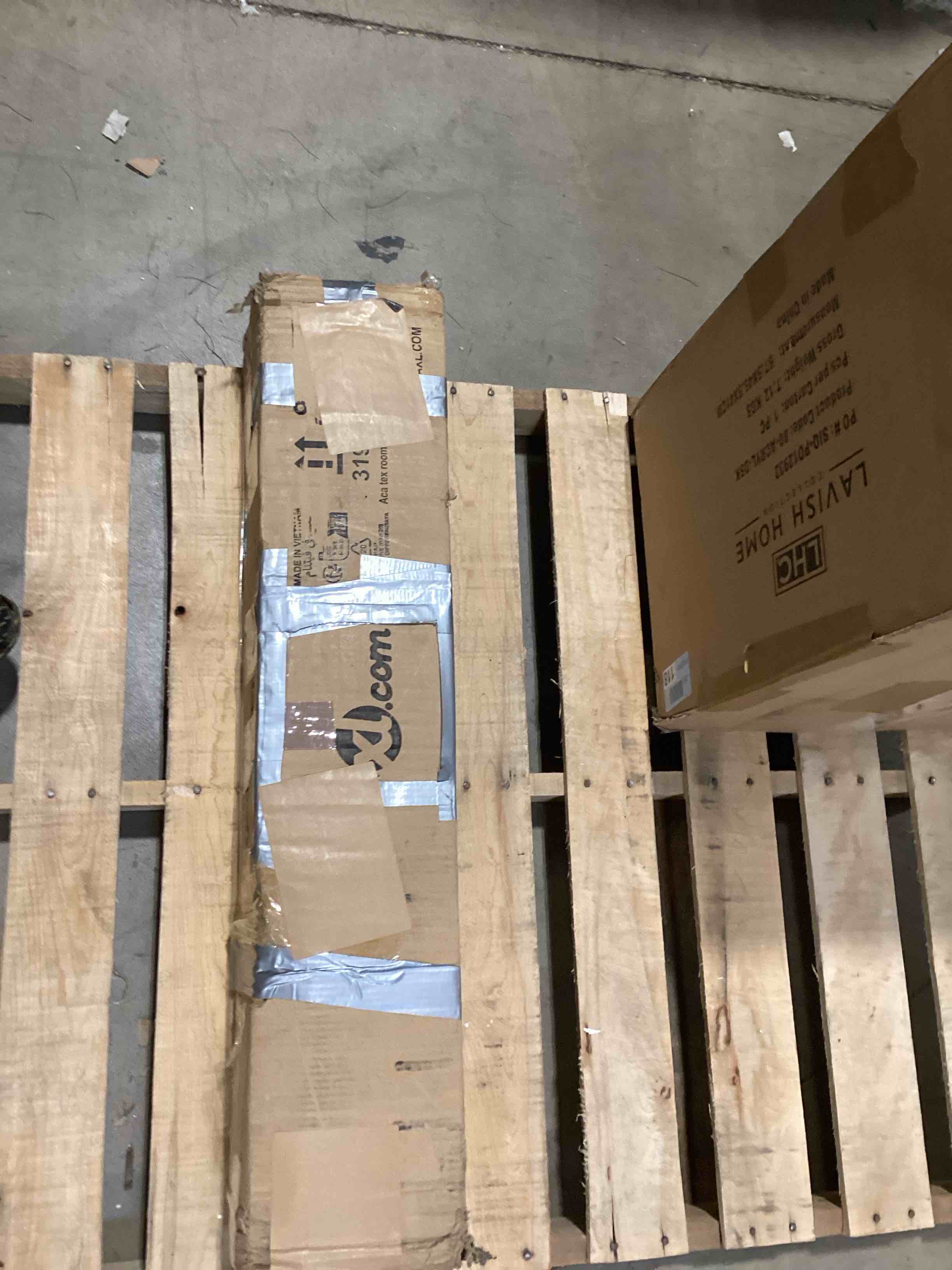 https://s3.amazonaws.com/lotting-images-prod/bidfta/PPE1783627_1736271241896.jpeg