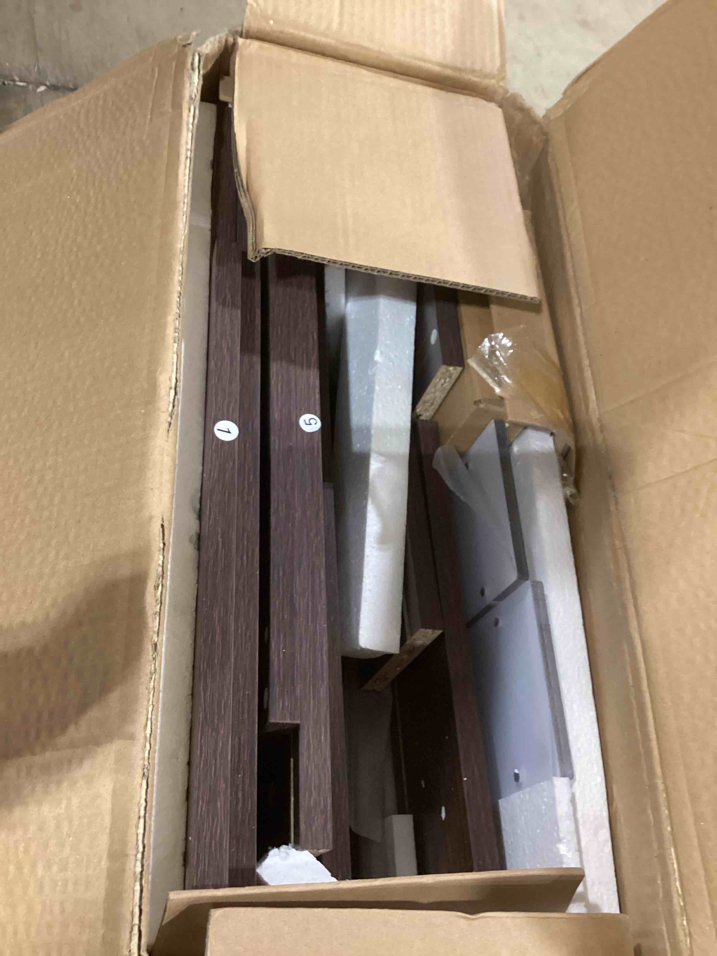 https://s3.amazonaws.com/lotting-images-prod/bidfta/PPE1783656_1736339298250.jpeg