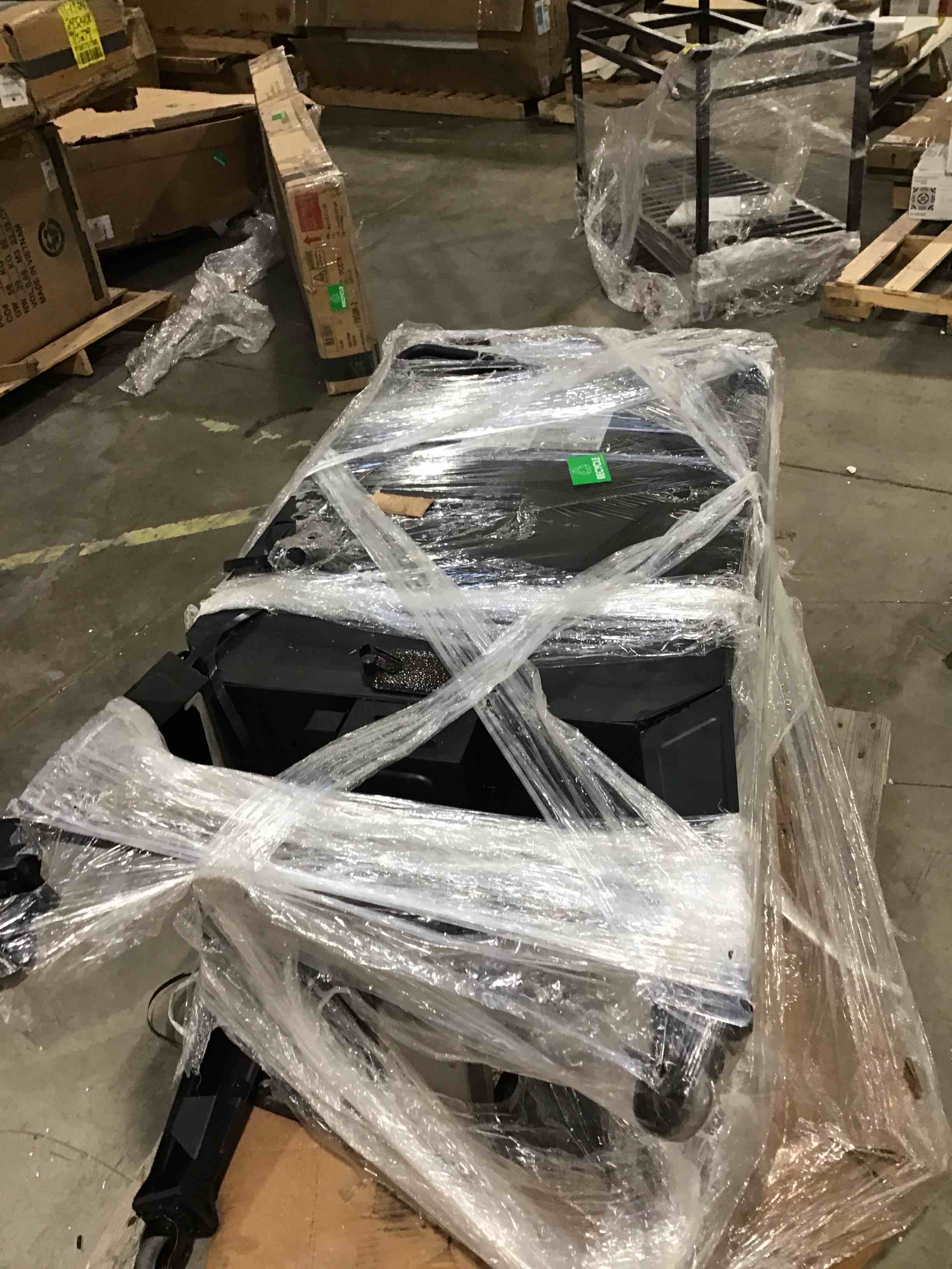 https://s3.amazonaws.com/lotting-images-prod/bidfta/PPE1784216_1738346364218.jpeg