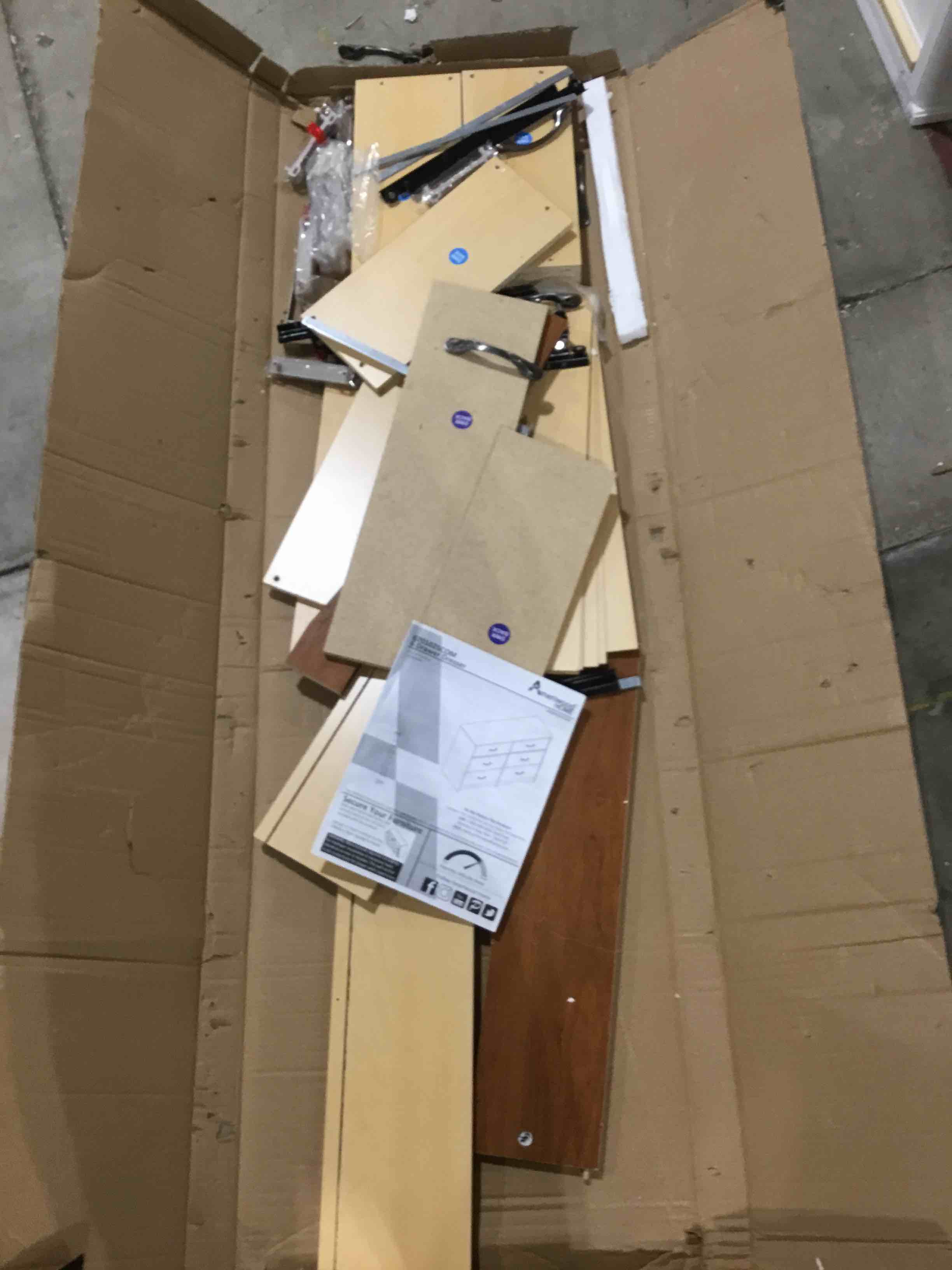 https://s3.amazonaws.com/lotting-images-prod/bidfta/PPE1784416_1739195673840.jpeg