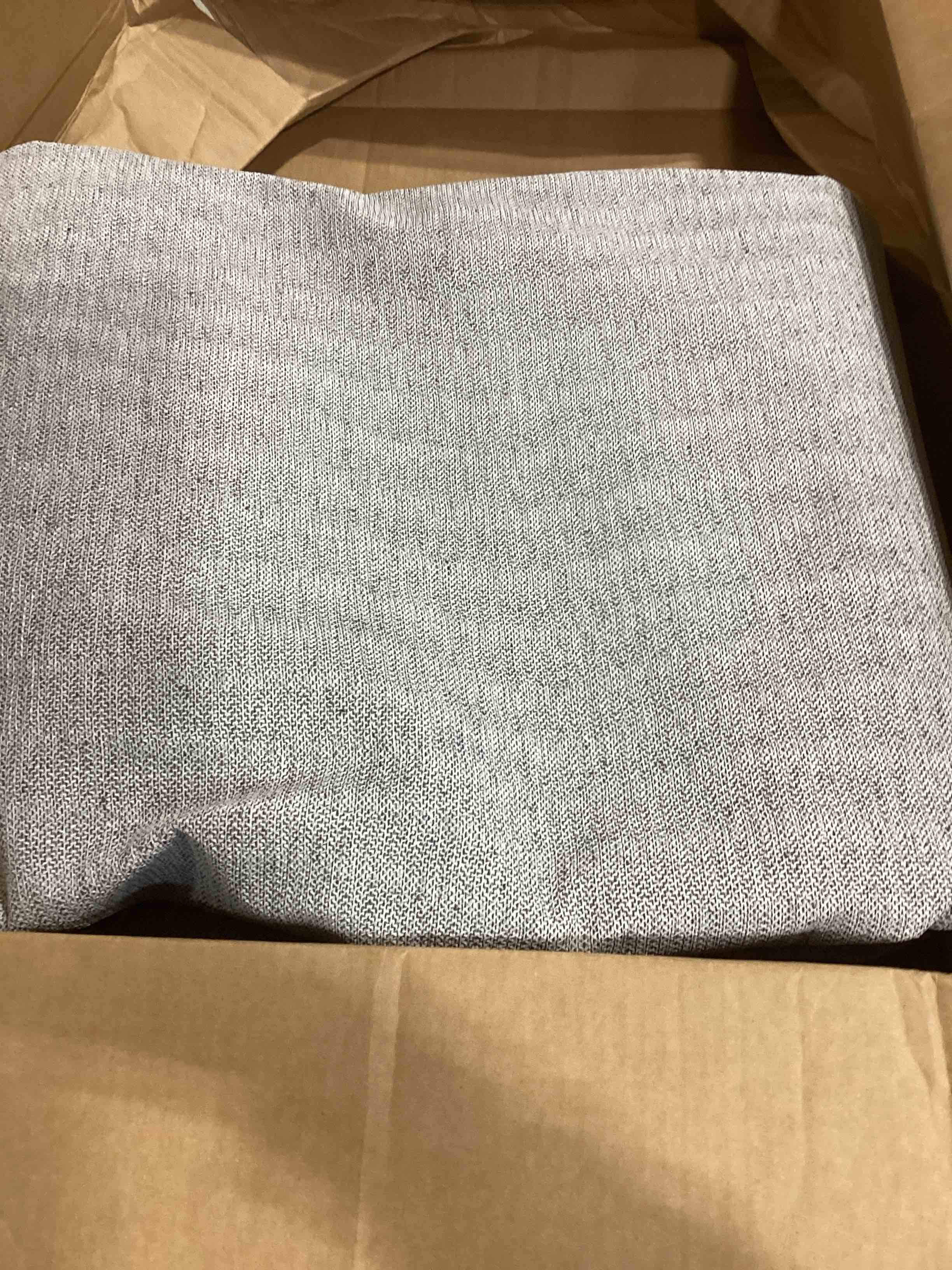 https://s3.amazonaws.com/lotting-images-prod/bidfta/PPE1784880_1740161949142.jpeg