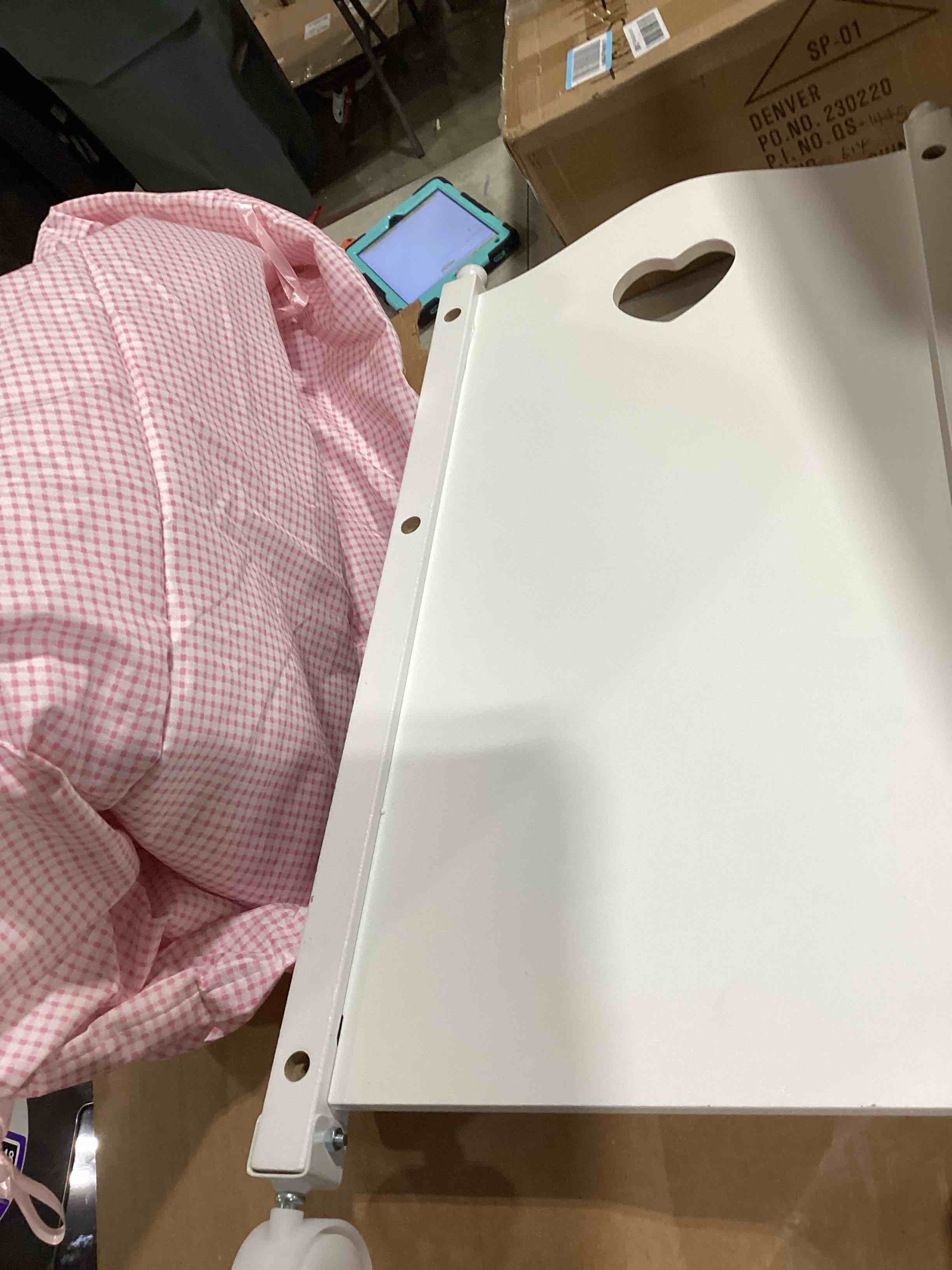 https://s3.amazonaws.com/lotting-images-prod/bidfta/PPE1785147_1740600554737.jpeg